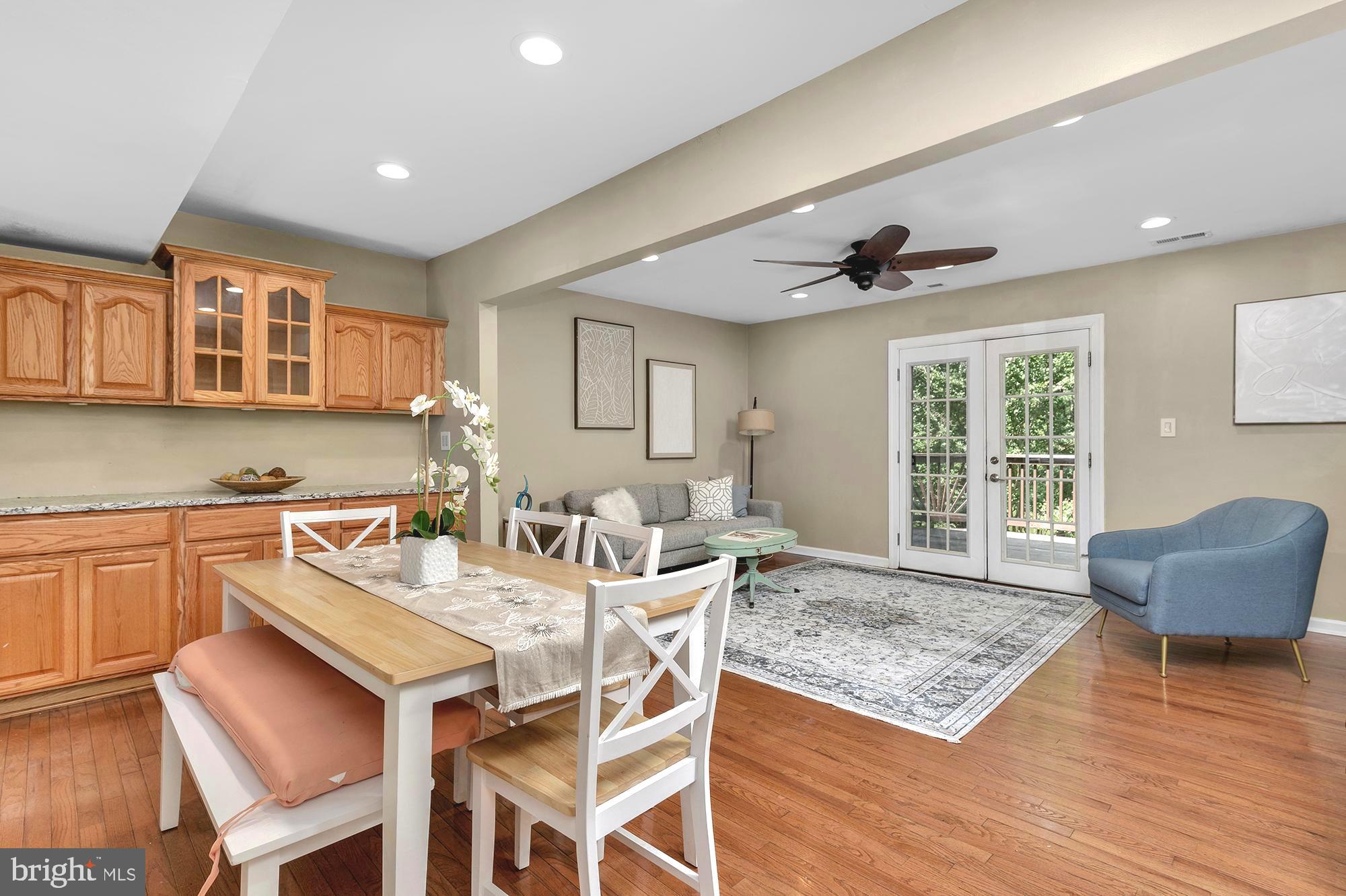 MARINER'S COVE - Residential