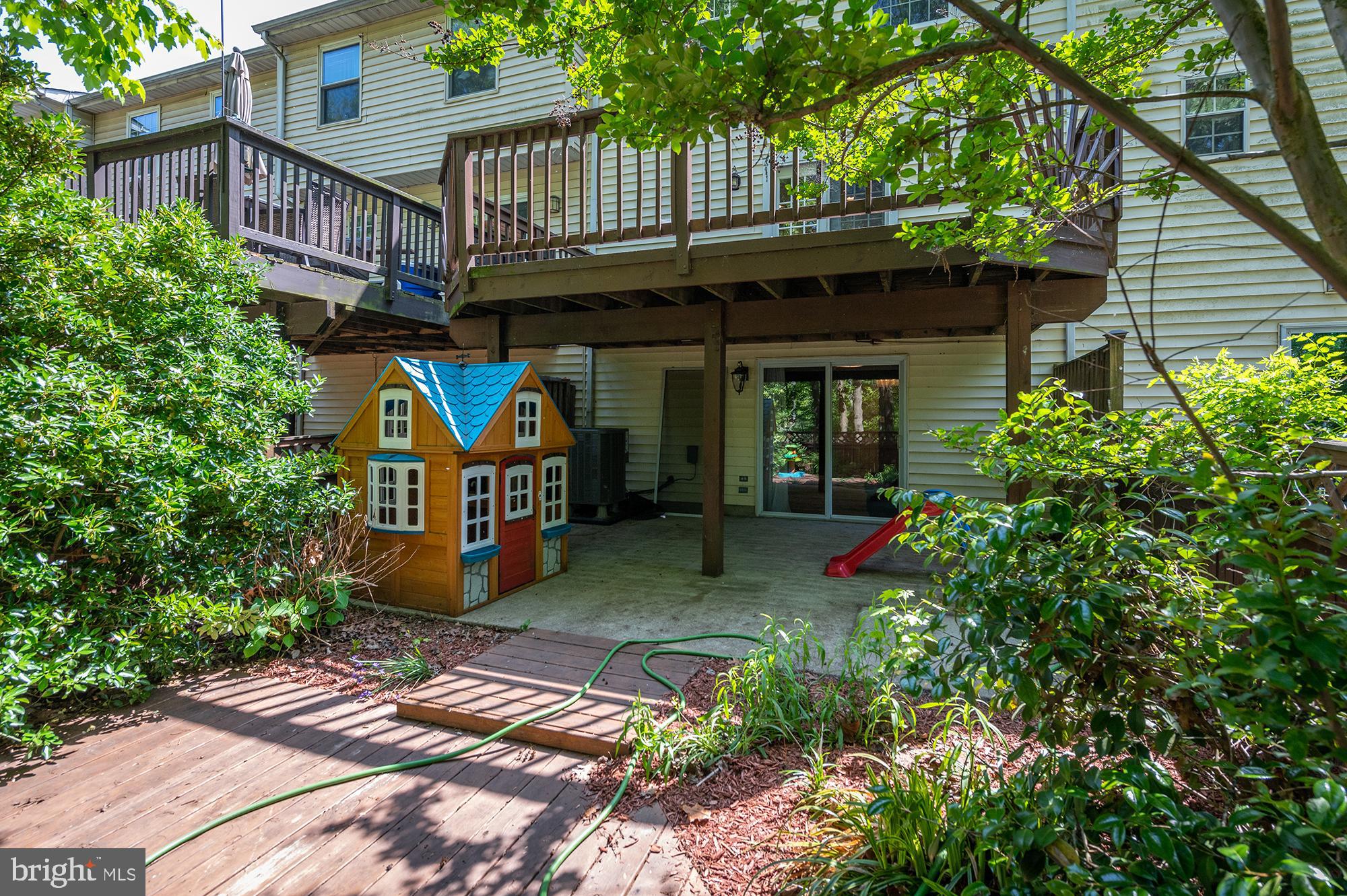 MARINER'S COVE - Residential