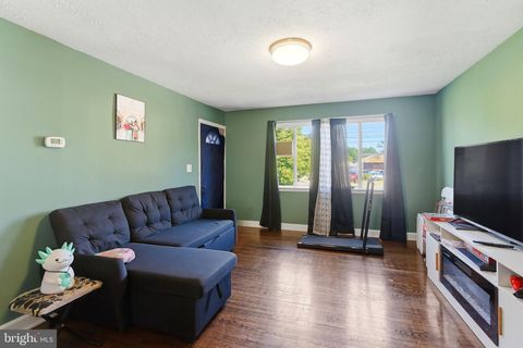 Townhouse For Sale - 1708 Princeton Avenue<br/> LAWRENCE TOWNSHIP, NJ 08648