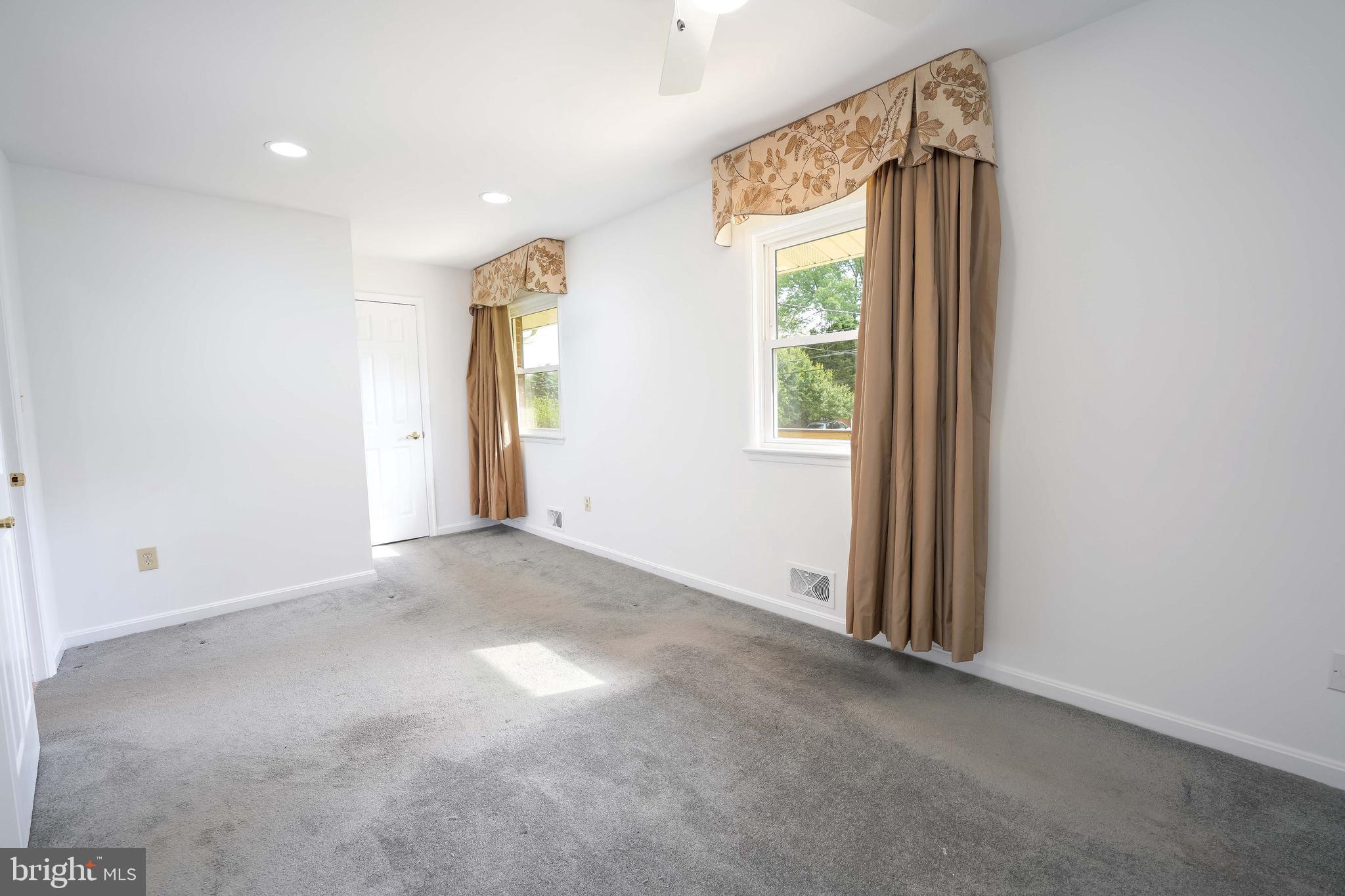 POHICK ESTATES - Residential