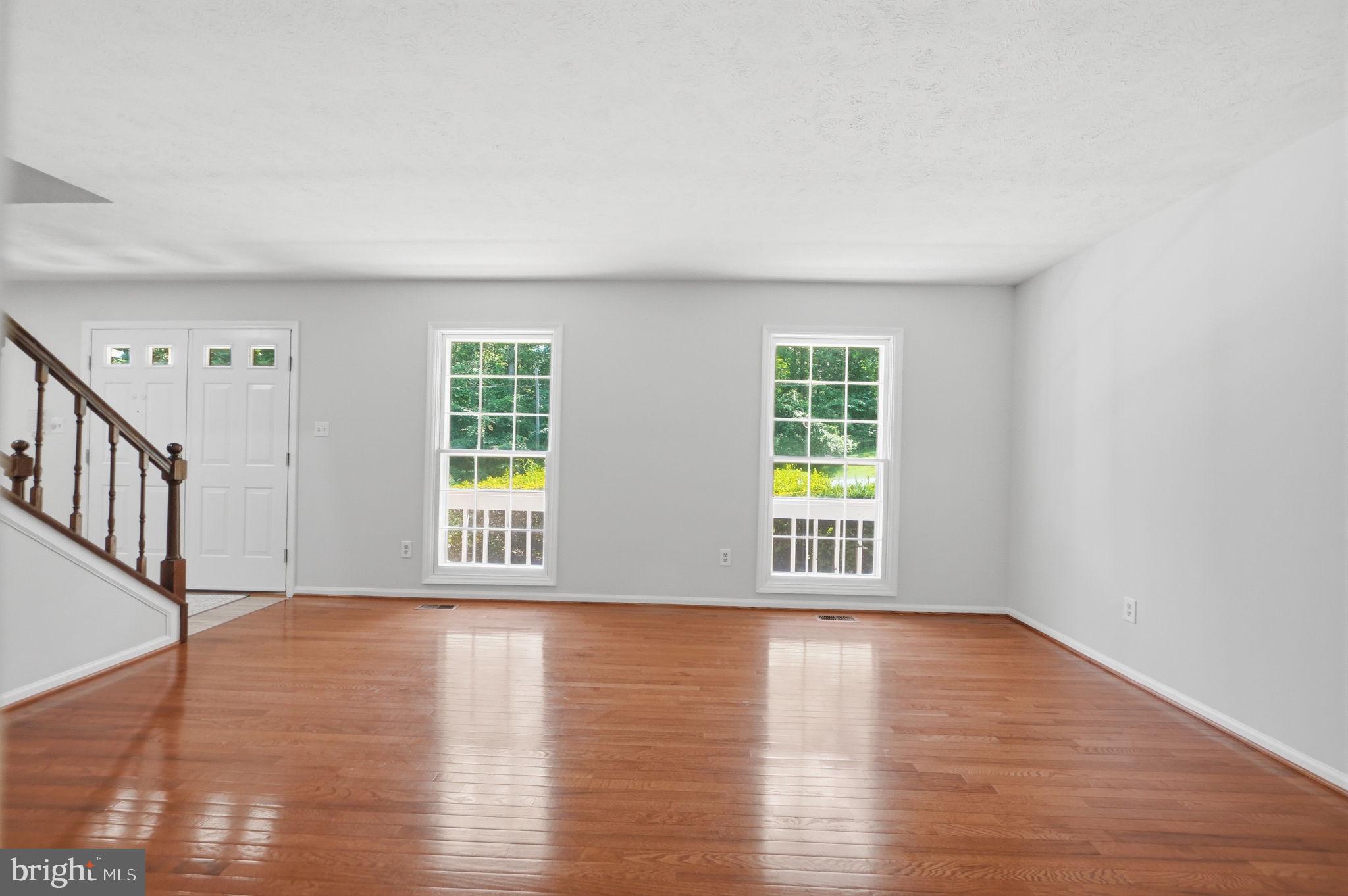 6090 RIVER FOREST DRIVE