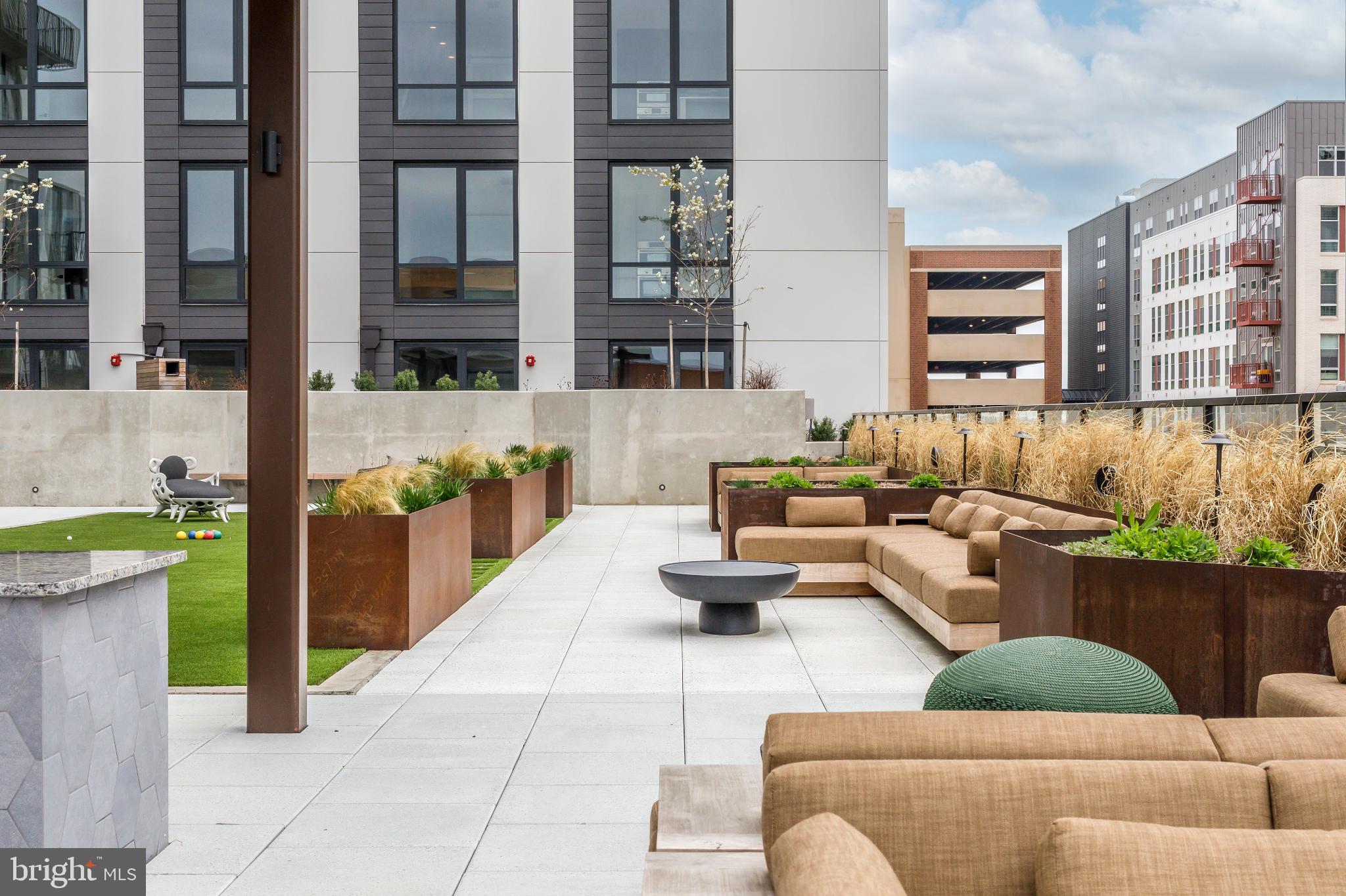 FALLS CHURCH CITY - Residential