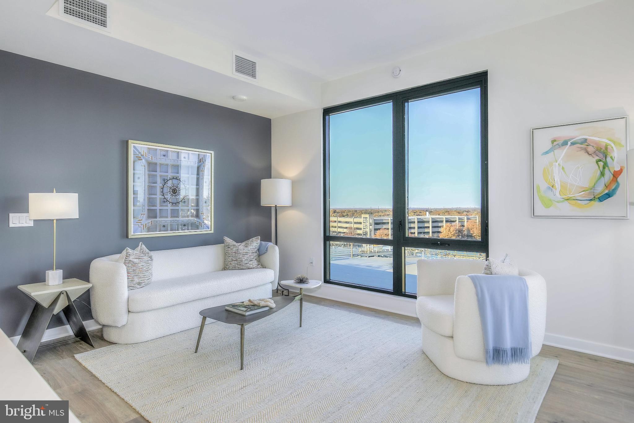 FALLS CHURCH CITY - Residential