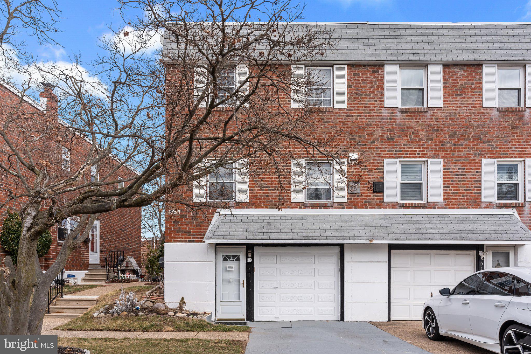 SOMERTON - Residential