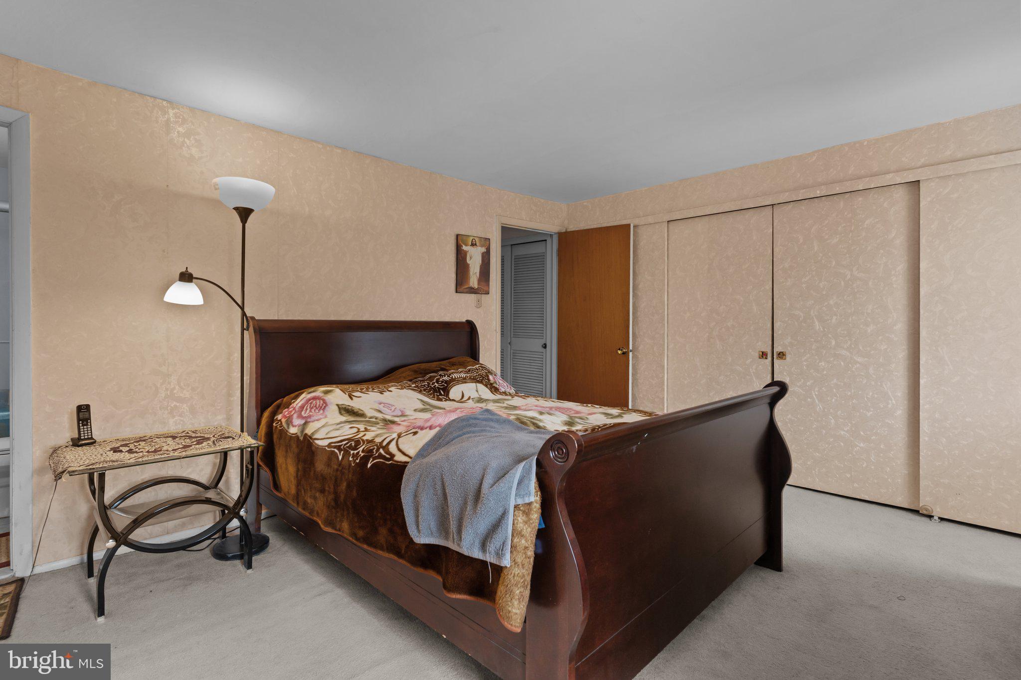 SOMERTON - Residential