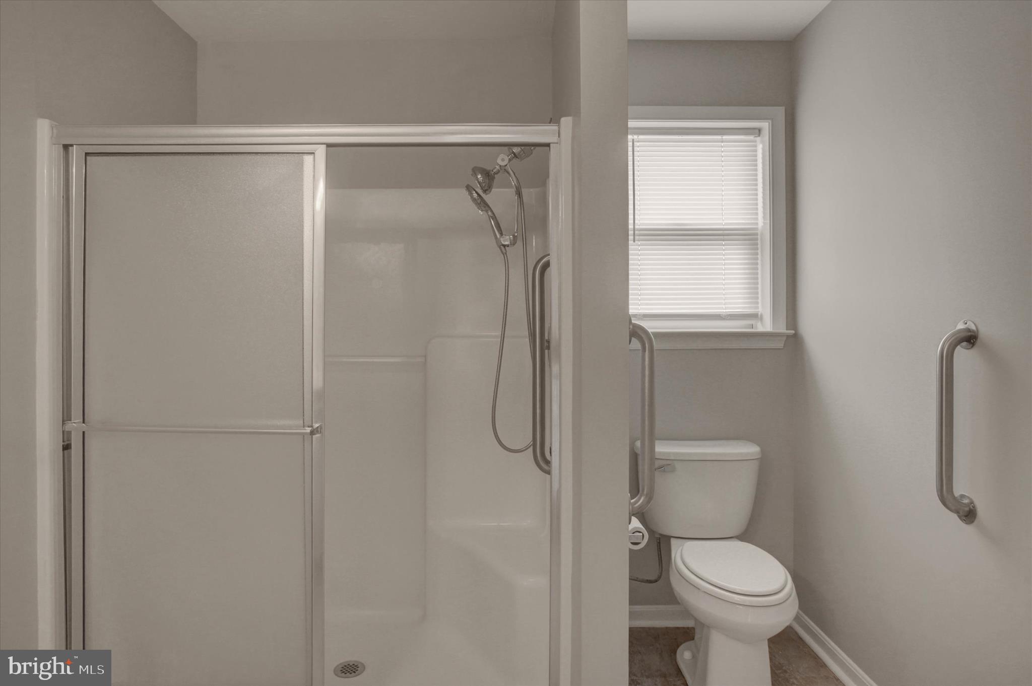 COUNTRY MANOR - Residential