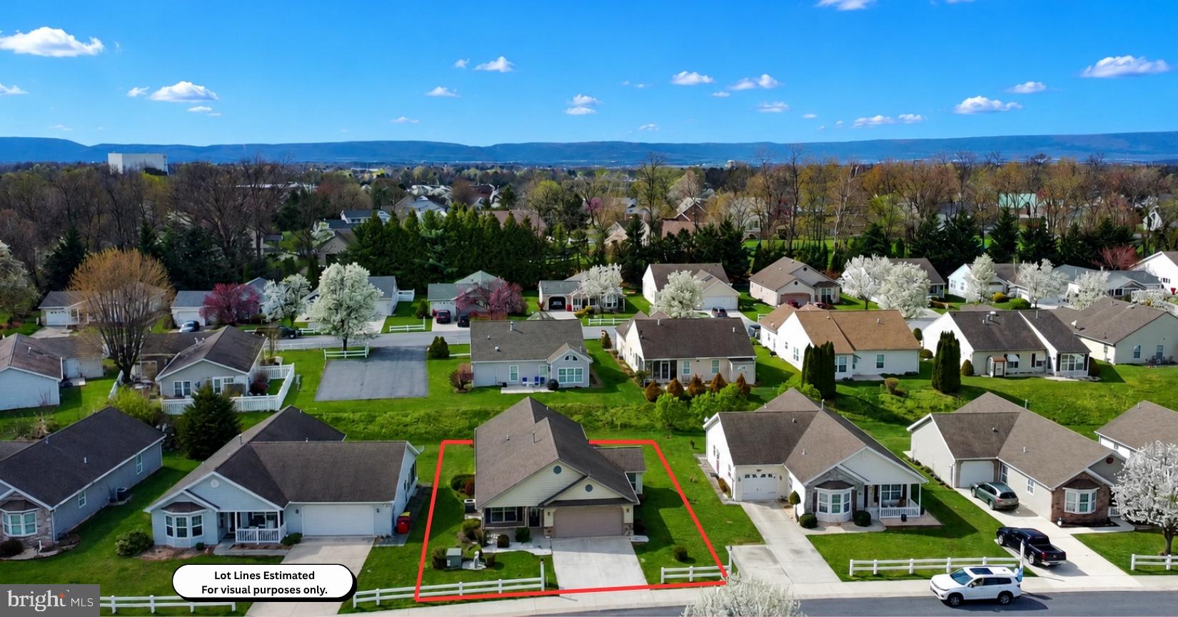 COUNTRY MANOR - Residential