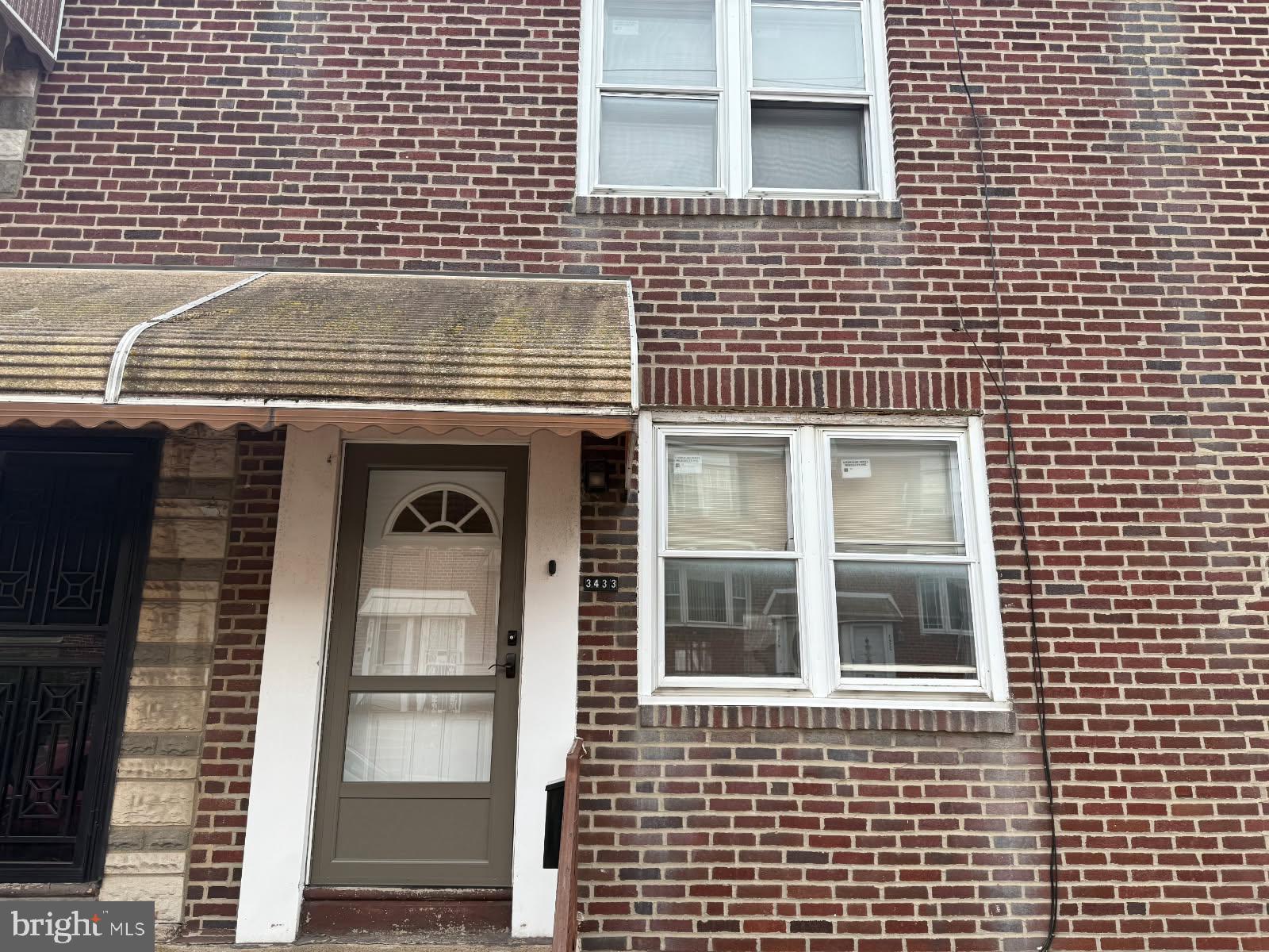 Welcome home to this adorable starter home in Port Richmond. This home was renovated throughout in 2017. Features hardwood flooring Open living room/dining area, Kitchen. Large yard for outdoors with privacy fencing. Second floor feature two spacious bedrooms and a full three piece bath. Builder finish basement with high ceilings . Within walking distance to schools, shopping, parks & playgrounds and some of the areas fine eating establishments. We welcome your visit today. Seller is selling in as is where is condition.
Agent is related to the seller. More Photos coming soon.