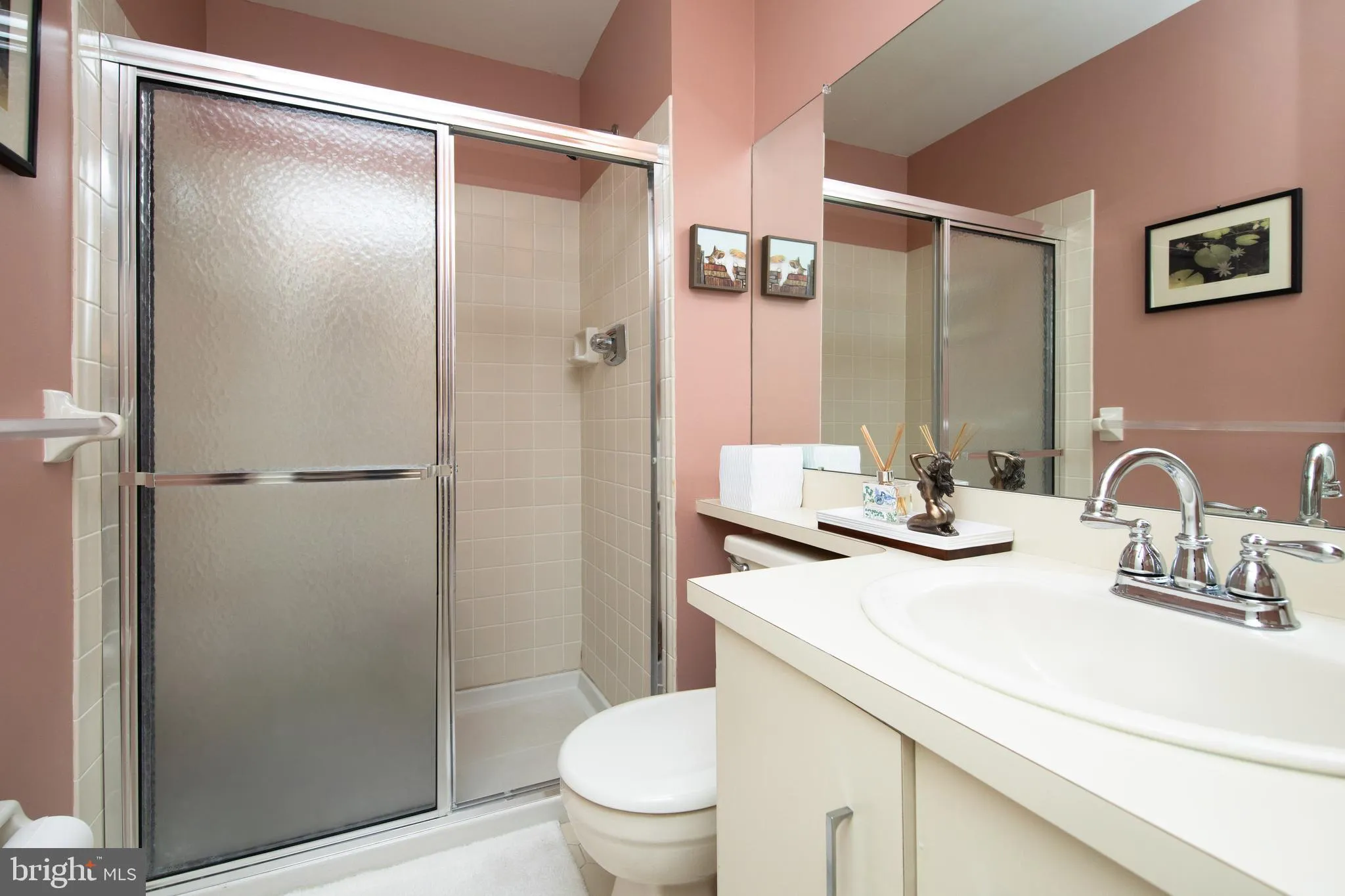 Elkins Park, Pennsylvania 19027, United States, 2 Bedrooms Bedrooms, ,2 BathroomsBathrooms,Residential,Active,86991