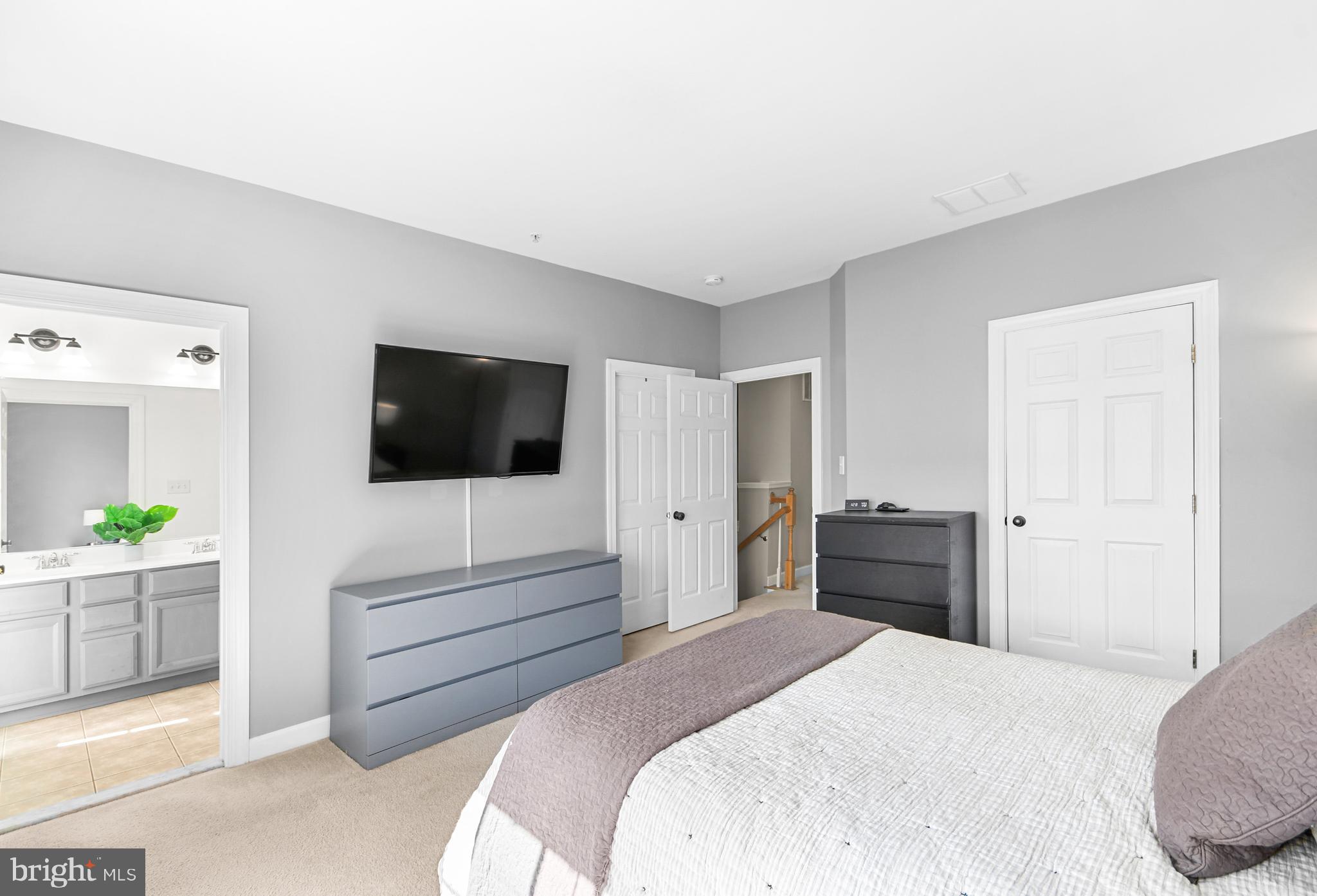 VILLAGES OF URBANA - Residential