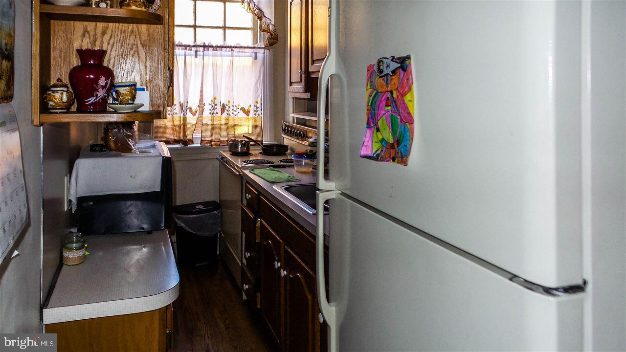 DOCTOR'S ROW - Residential Income