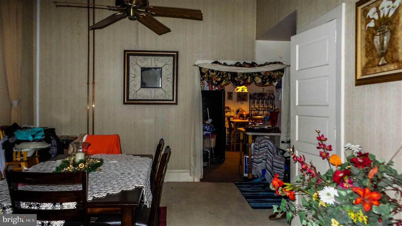 DOCTOR'S ROW - Residential Income