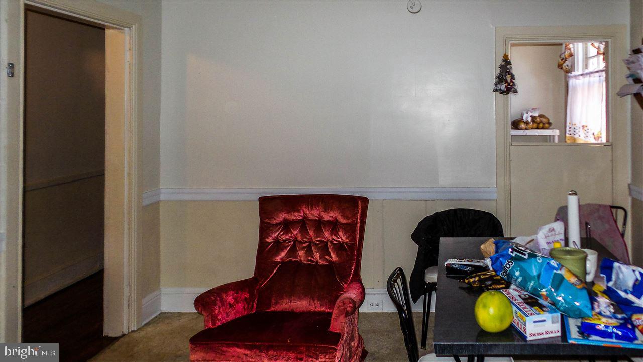 DOCTOR'S ROW - Residential Income