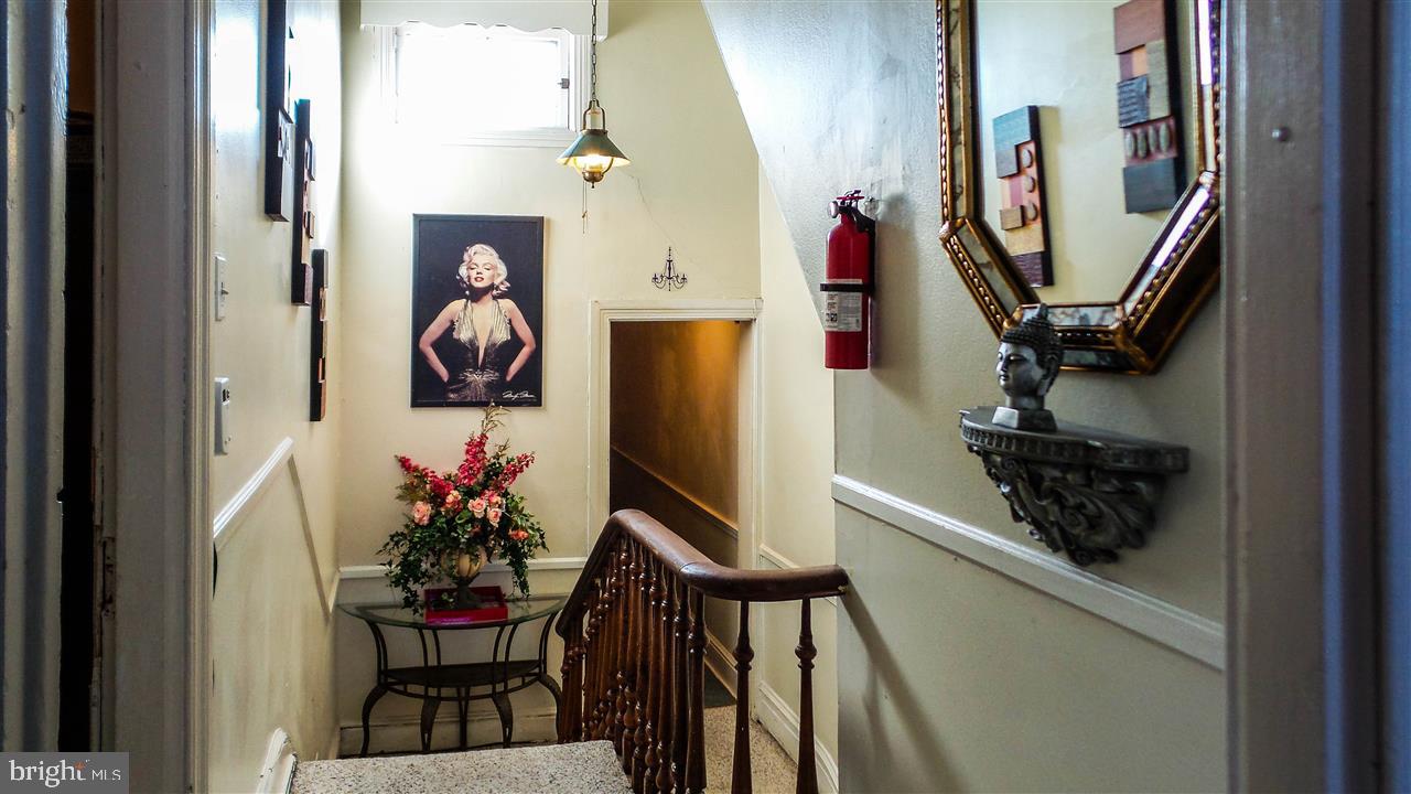 DOCTOR'S ROW - Residential Income