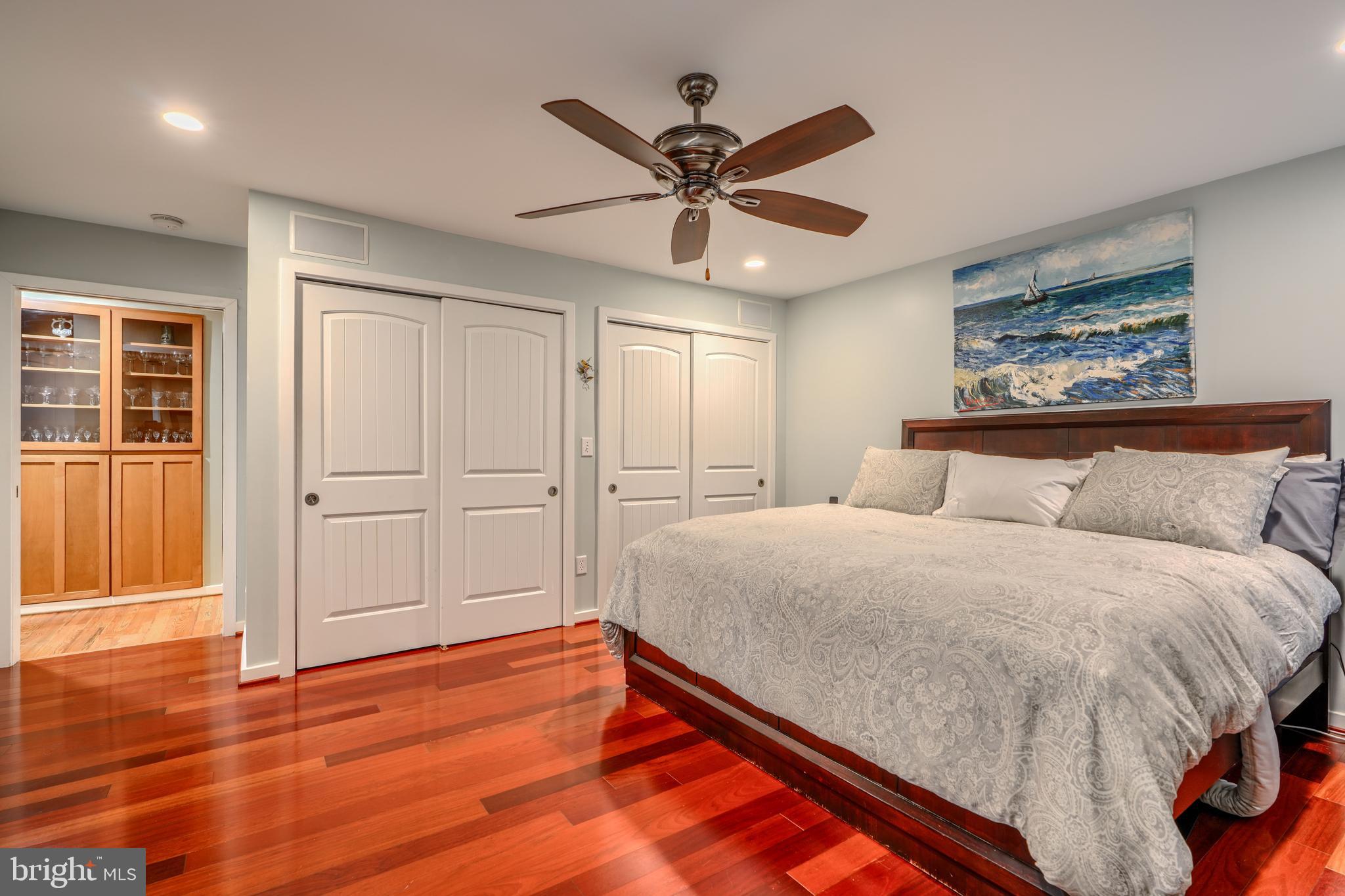 BAY HIGHLANDS - Residential