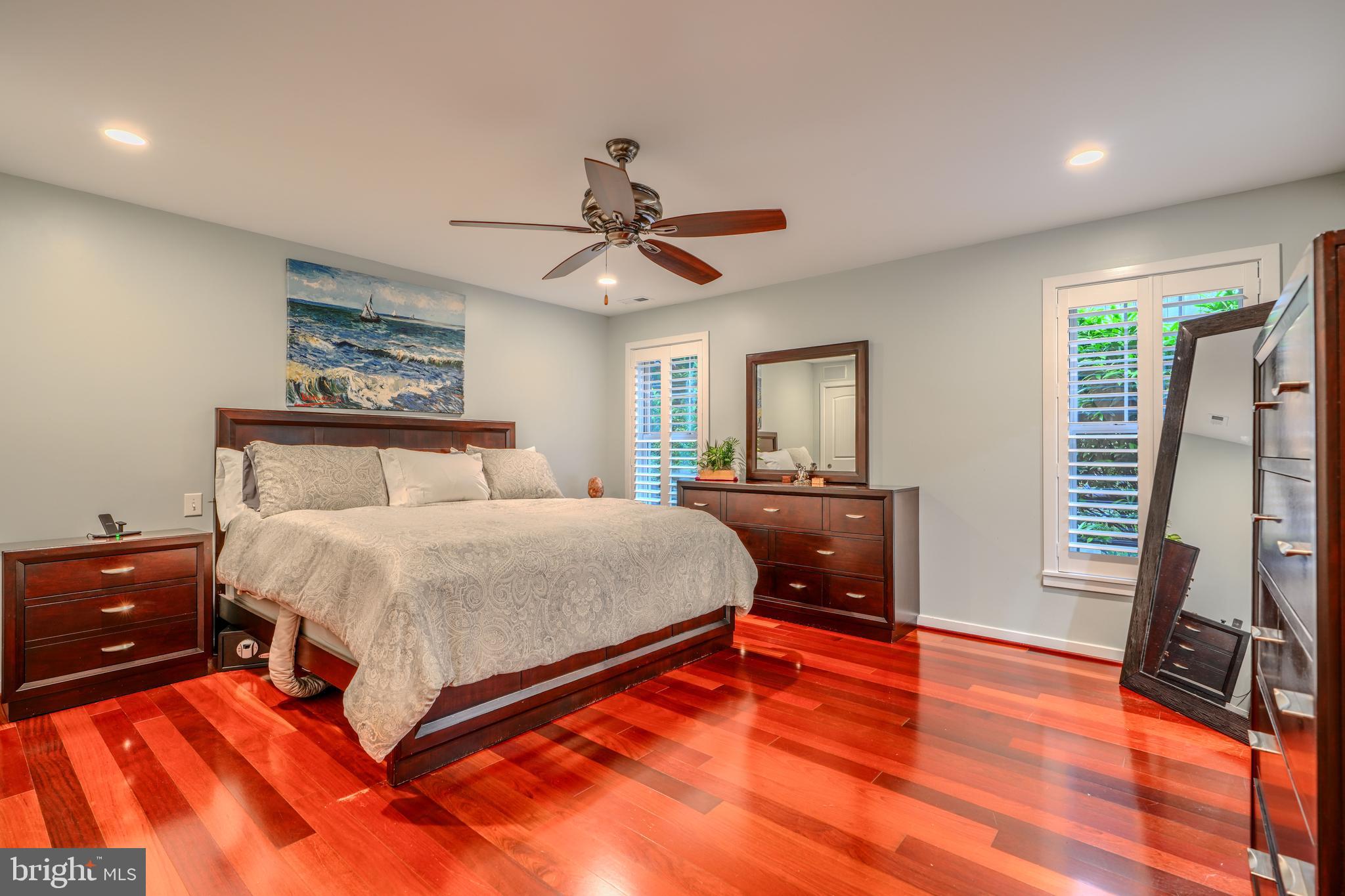 BAY HIGHLANDS - Residential
