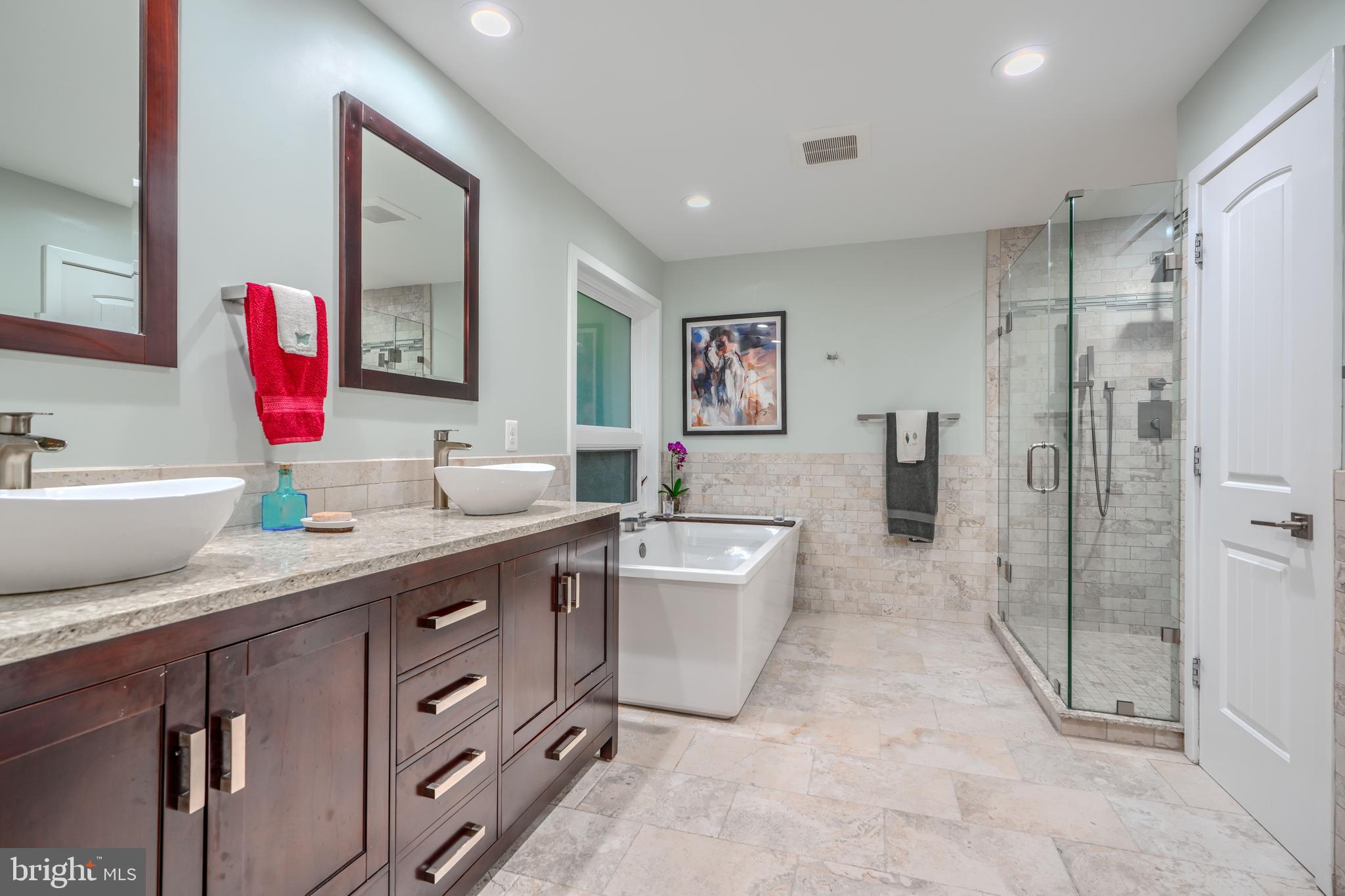 BAY HIGHLANDS - Residential