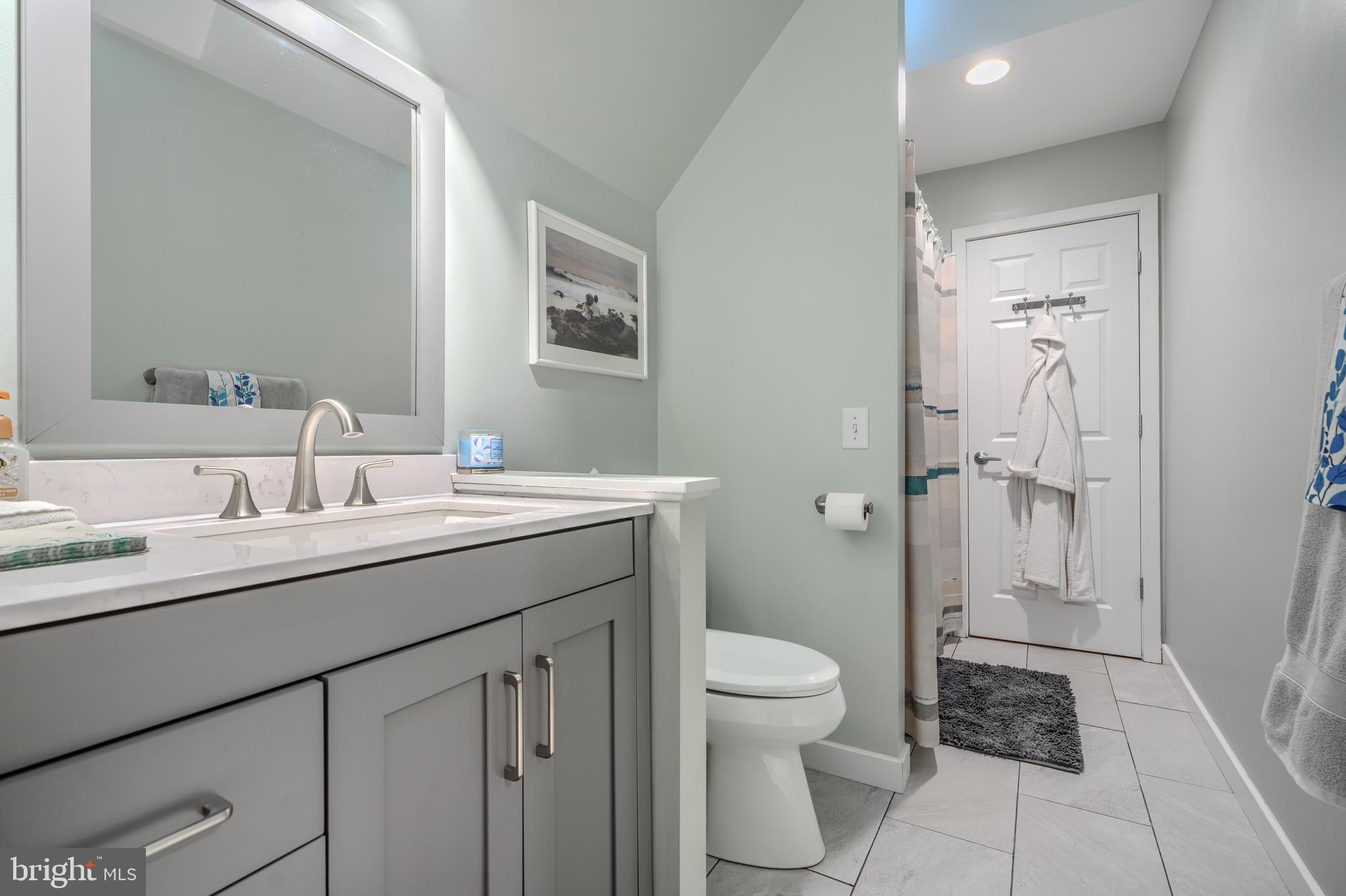 BAY HIGHLANDS - Residential