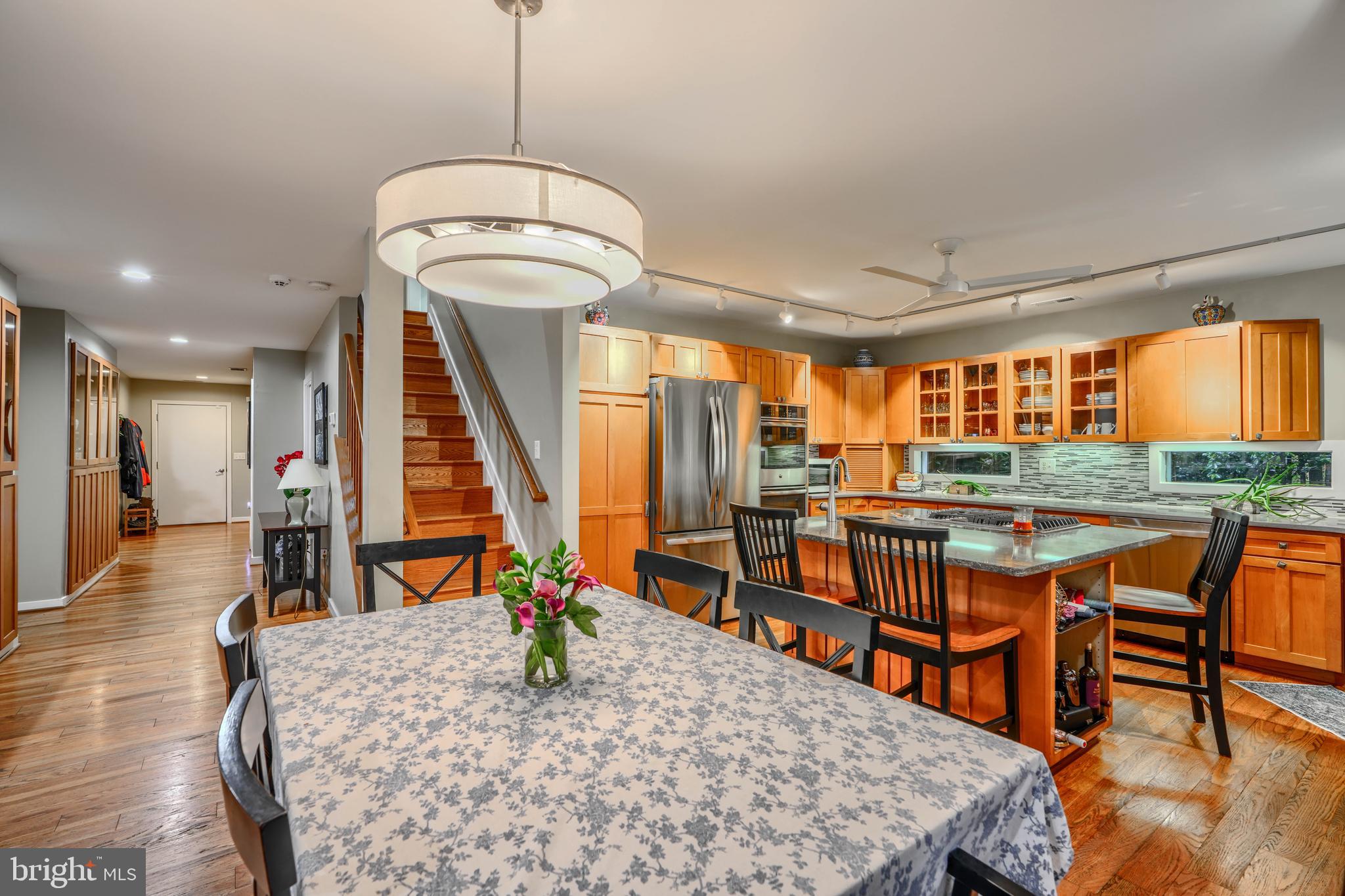 BAY HIGHLANDS - Residential