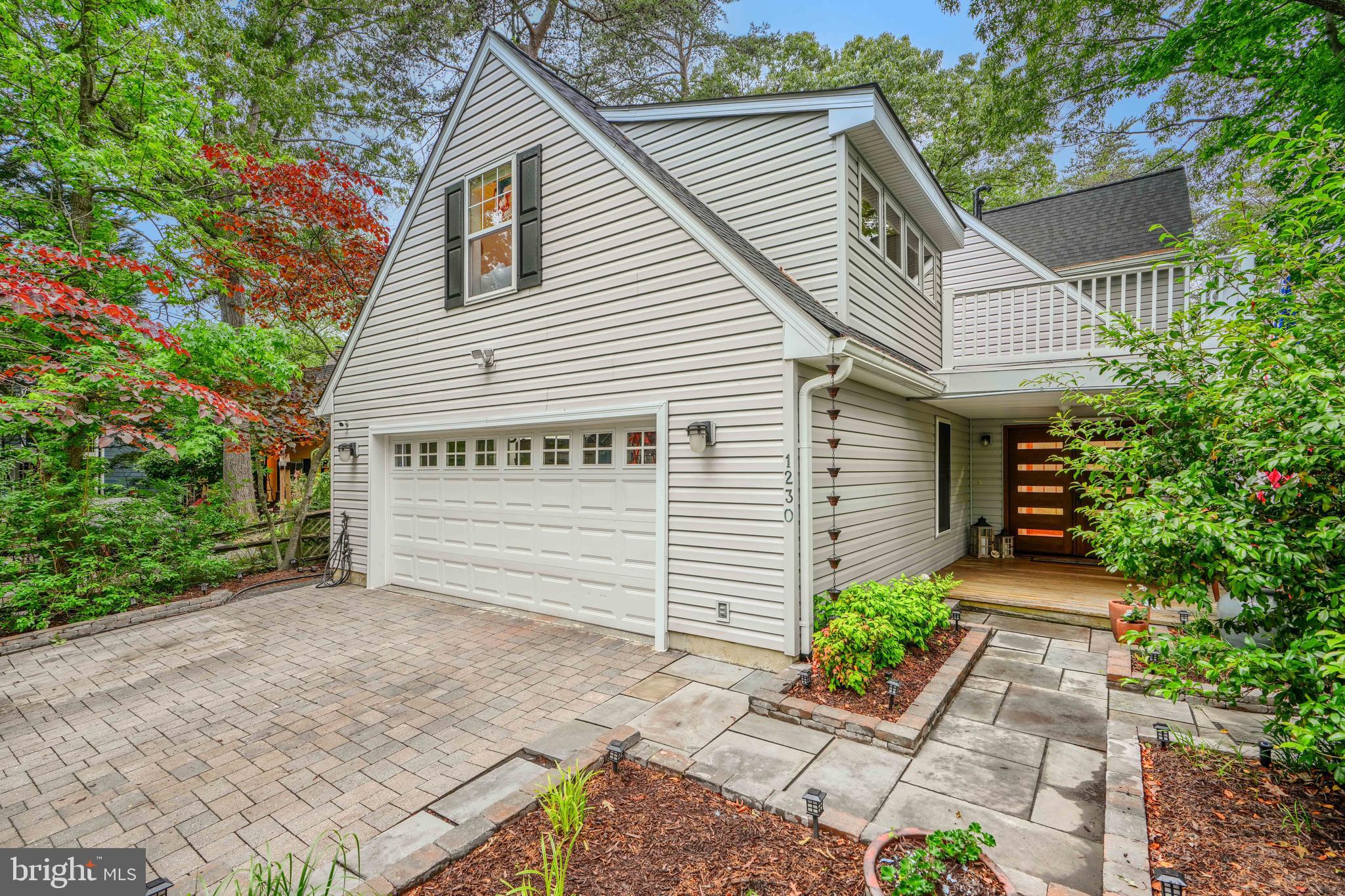 BAY HIGHLANDS - Residential