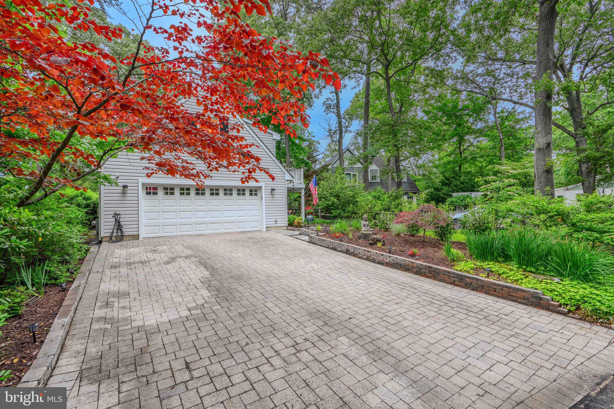 BAY HIGHLANDS - Residential