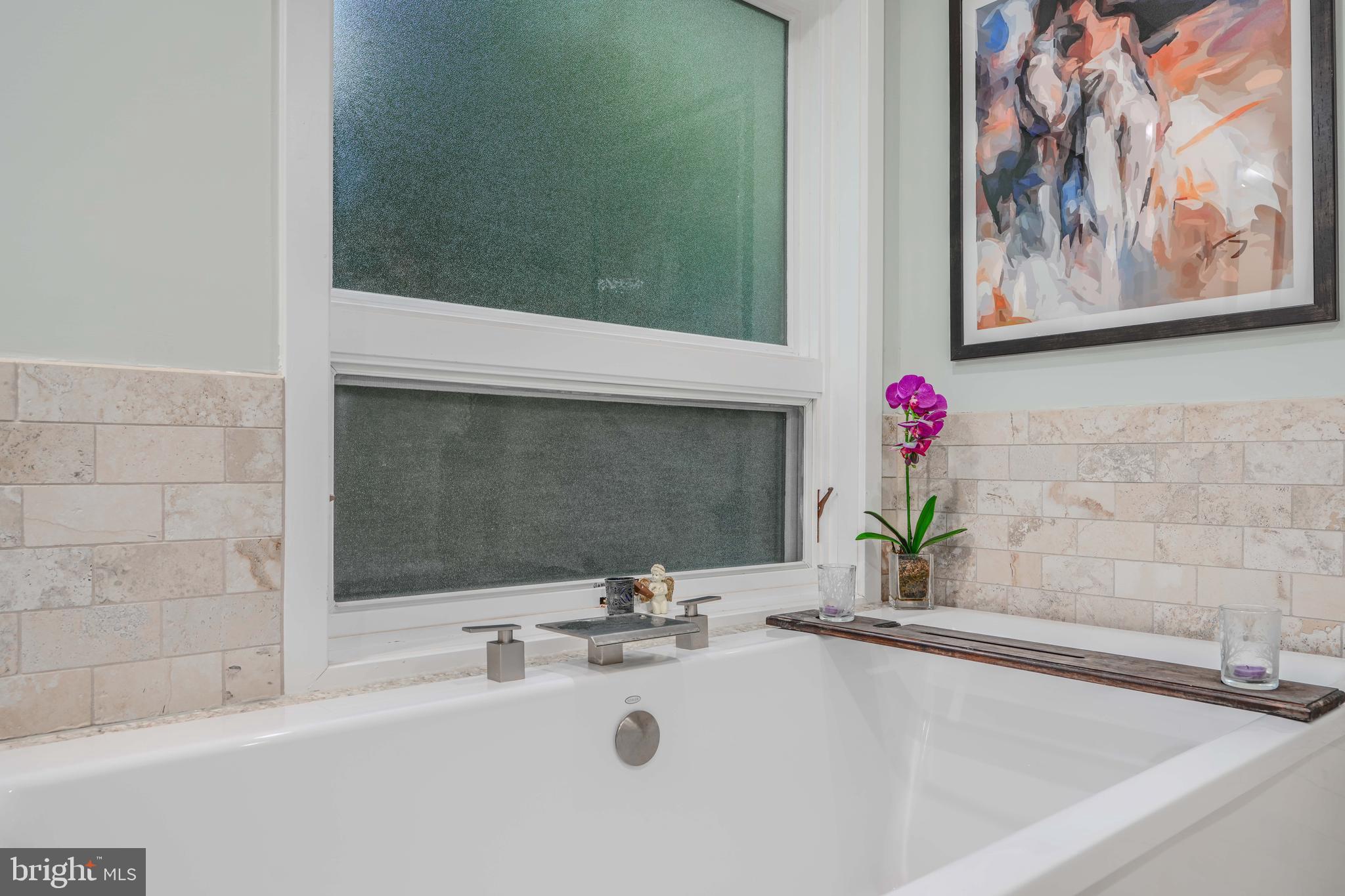 BAY HIGHLANDS - Residential