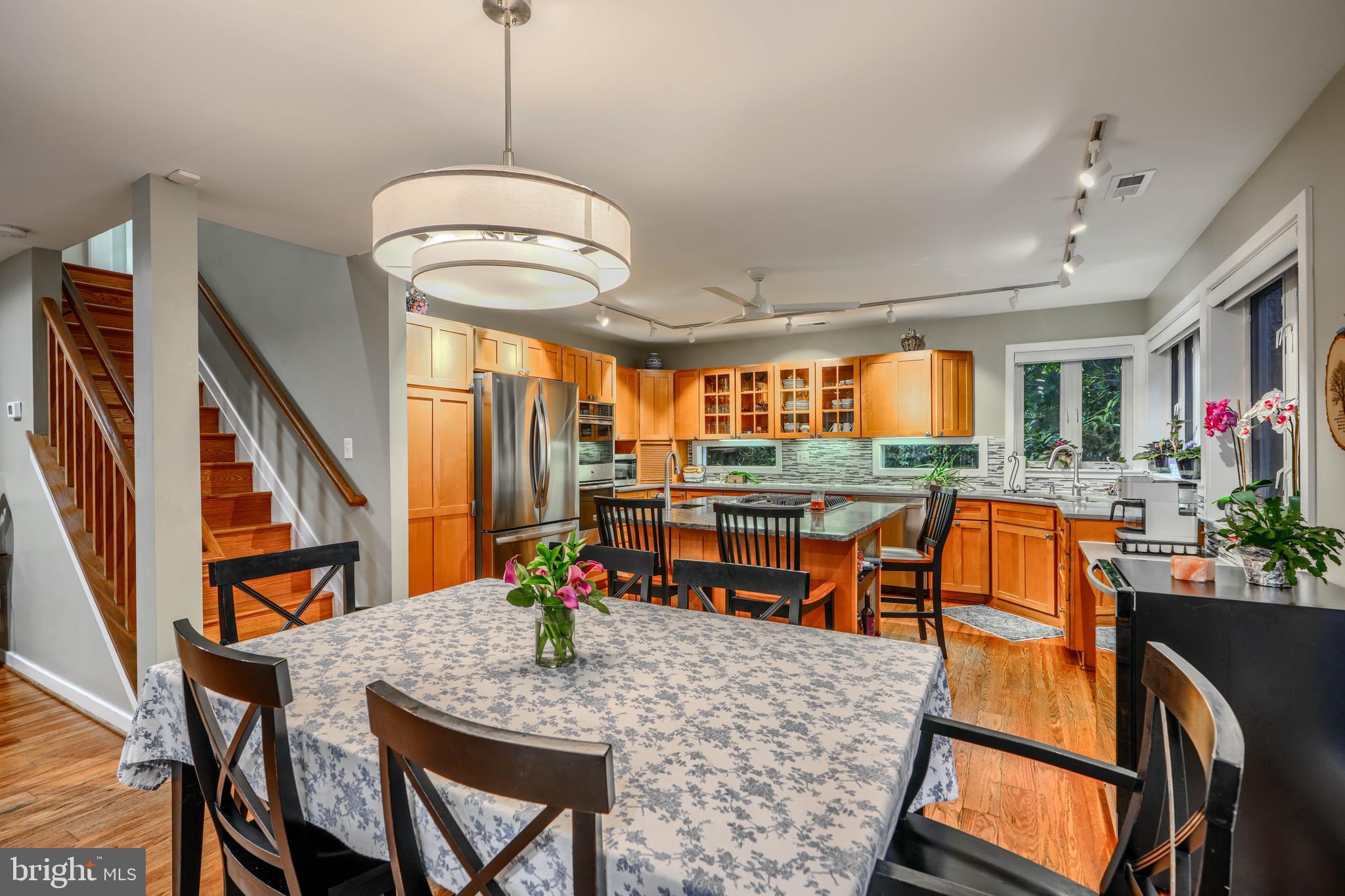 BAY HIGHLANDS - Residential