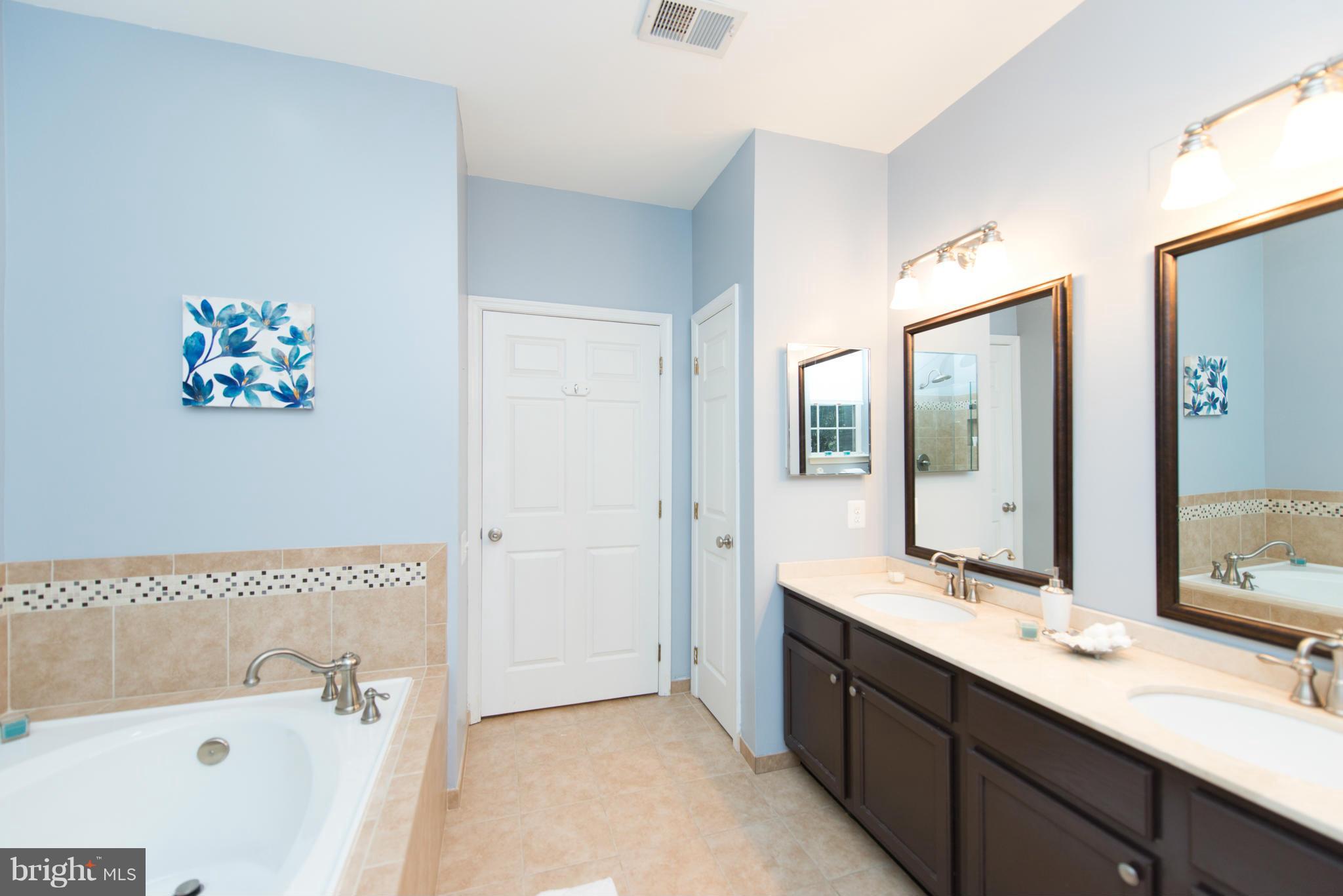 PINEY ORCHARD - Residential