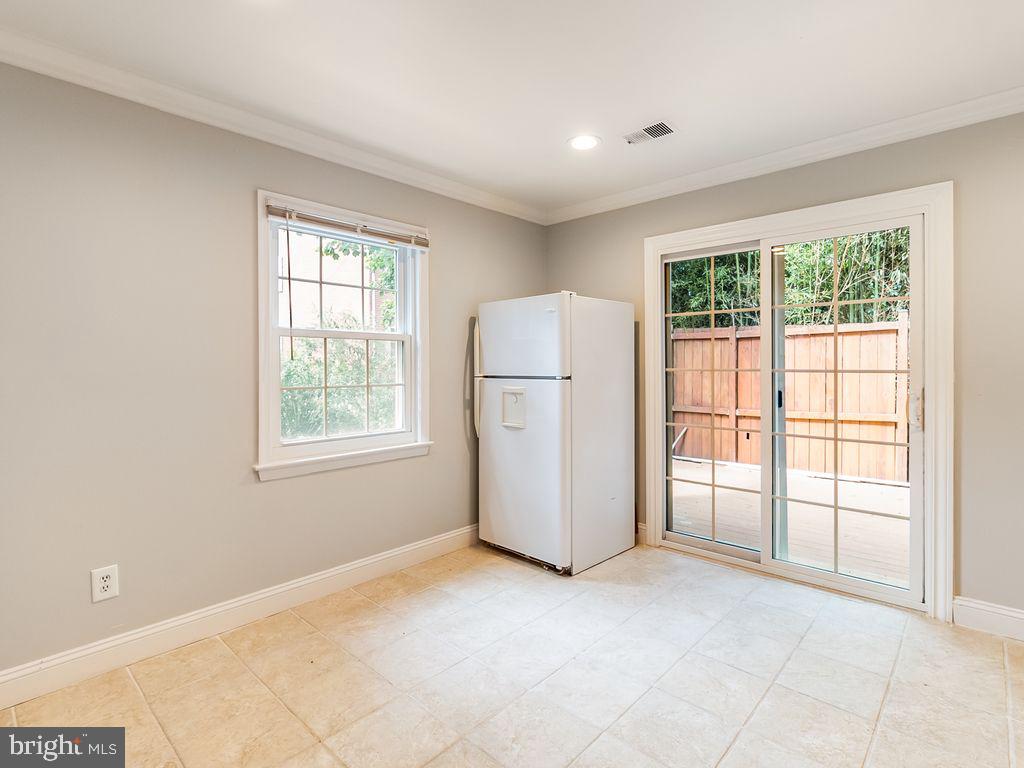 THE HIGHLANDS - Residential