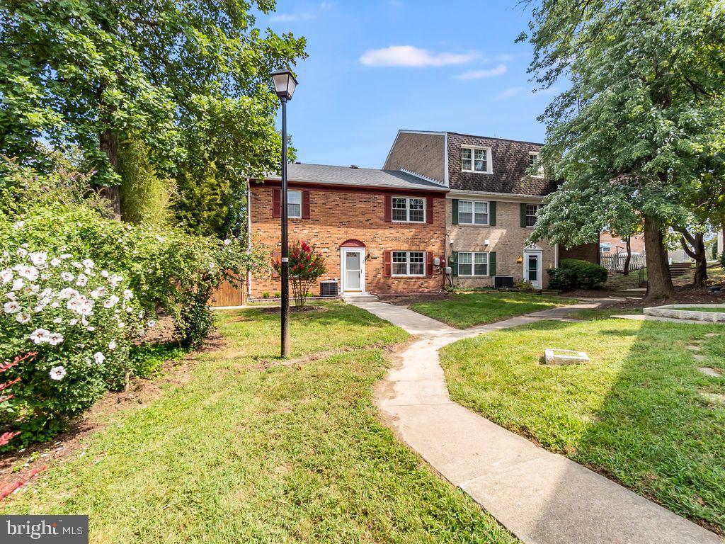 THE HIGHLANDS - Residential