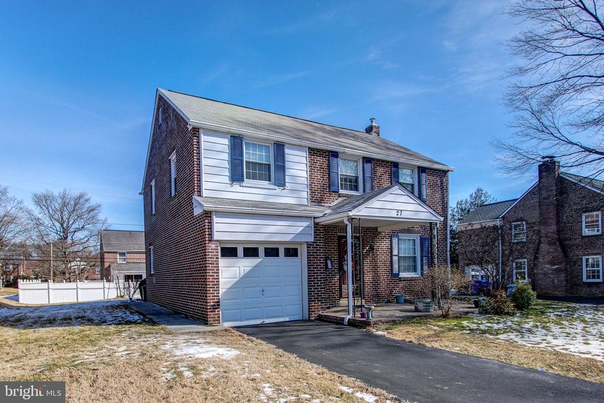 Well kept single brick colonial on a beautiful block!  4 bdrms & 2 full baths, central air, updated kitchen, custom cabinetry, all replacement windows, full basement, hard wood floors, ceiling fans, rear patio, huge yard and 1 car garage.