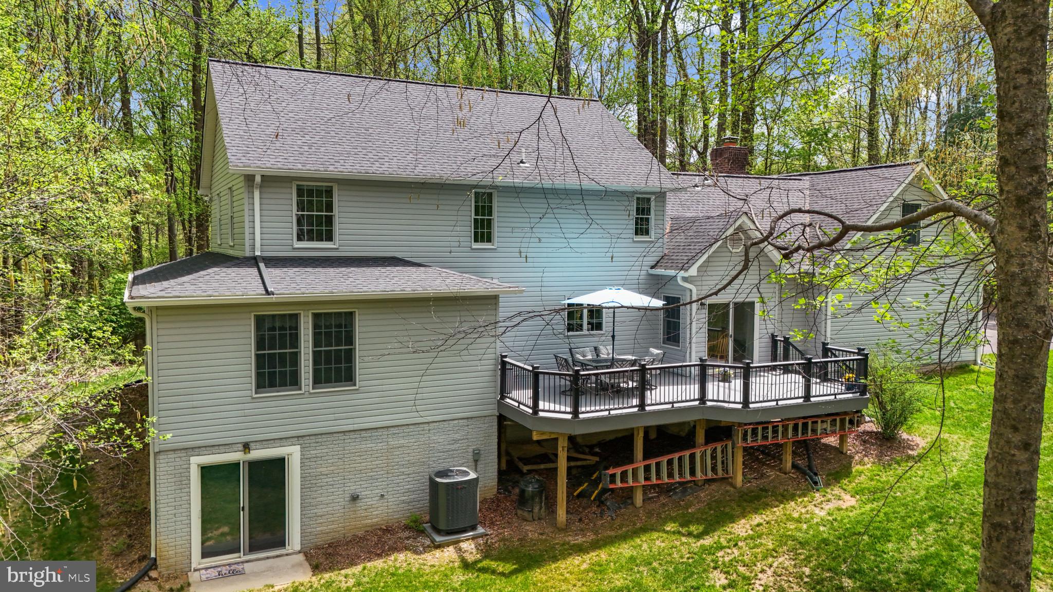 NORRIS RUN WOODS - Residential