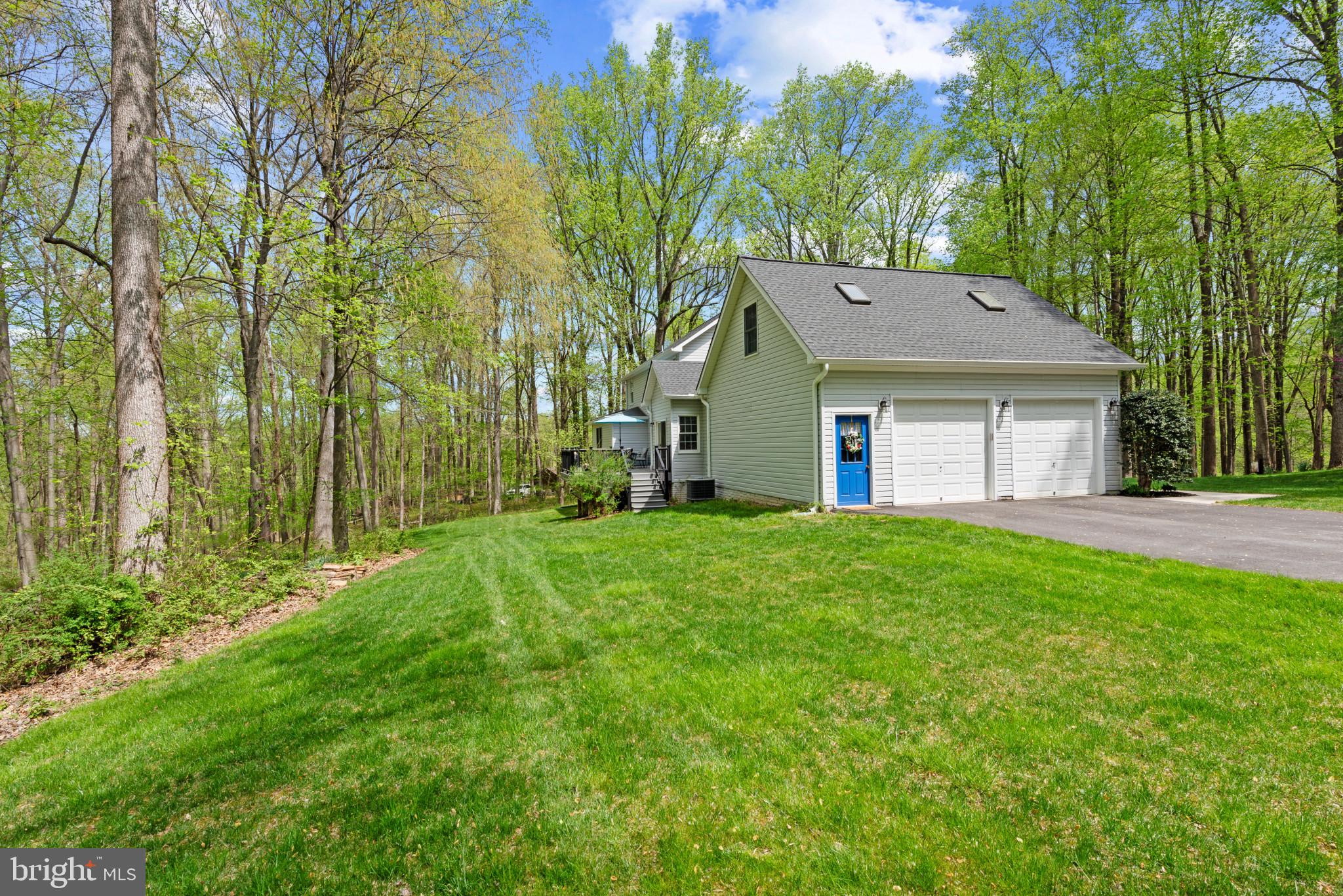 NORRIS RUN WOODS - Residential