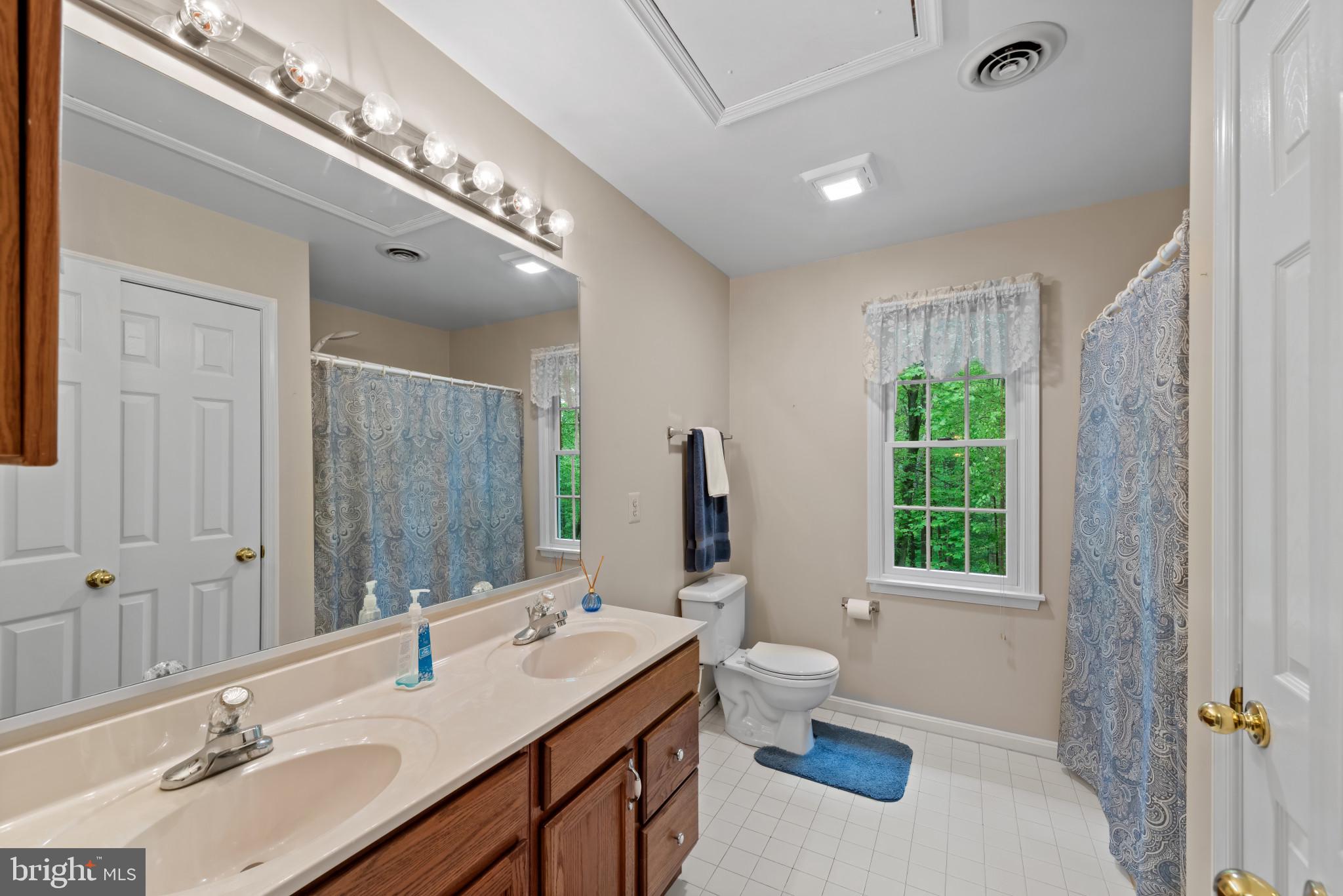 NORRIS RUN WOODS - Residential