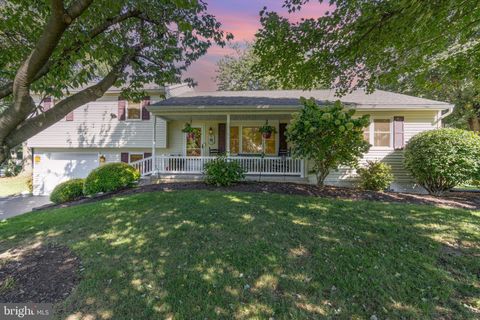 Photo of 521 Bernhard Avenue, MOUNT JOY, PA 17552 (MLS # PALA2077246)