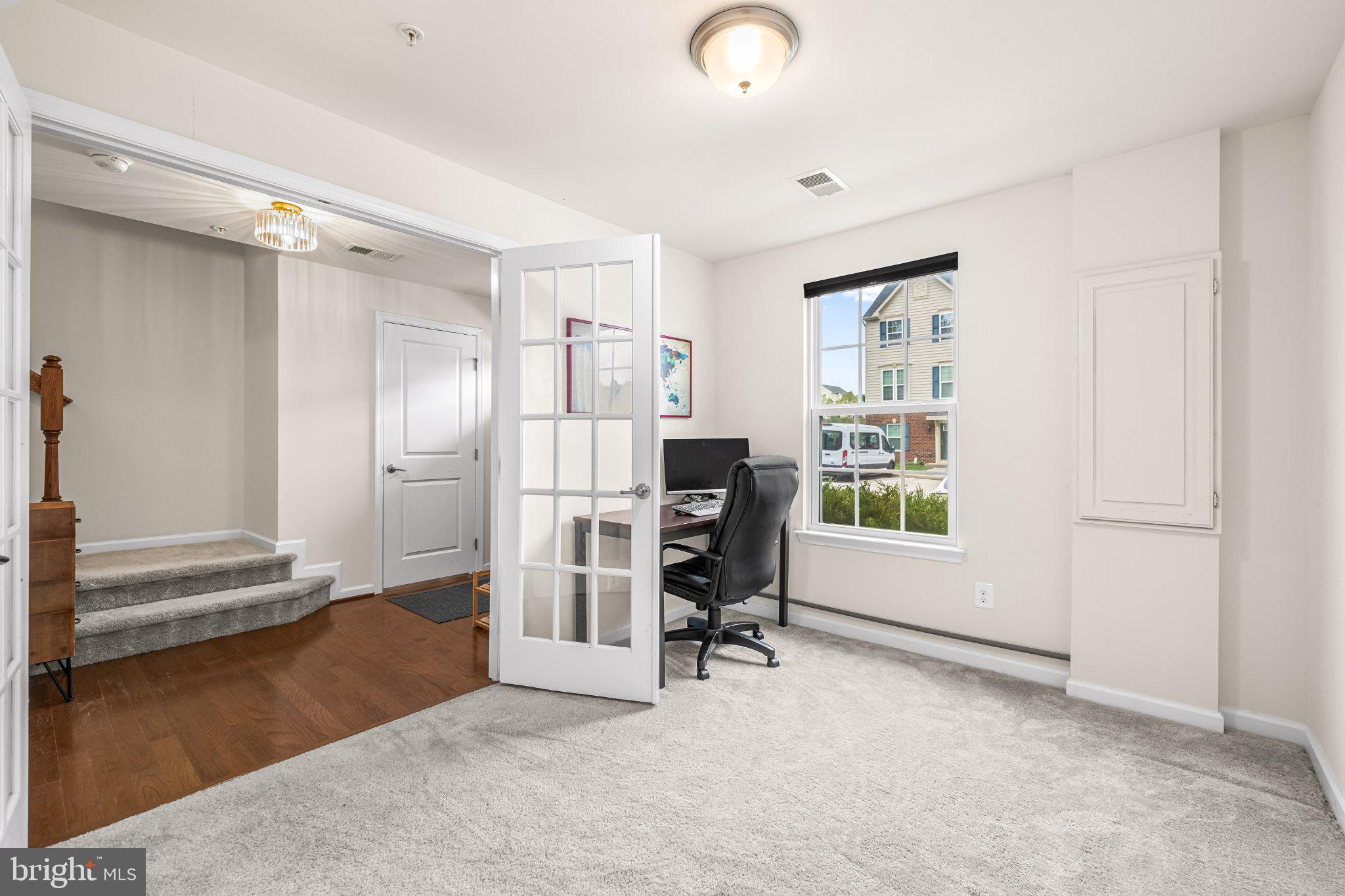 413 LAUREL OAK LANE