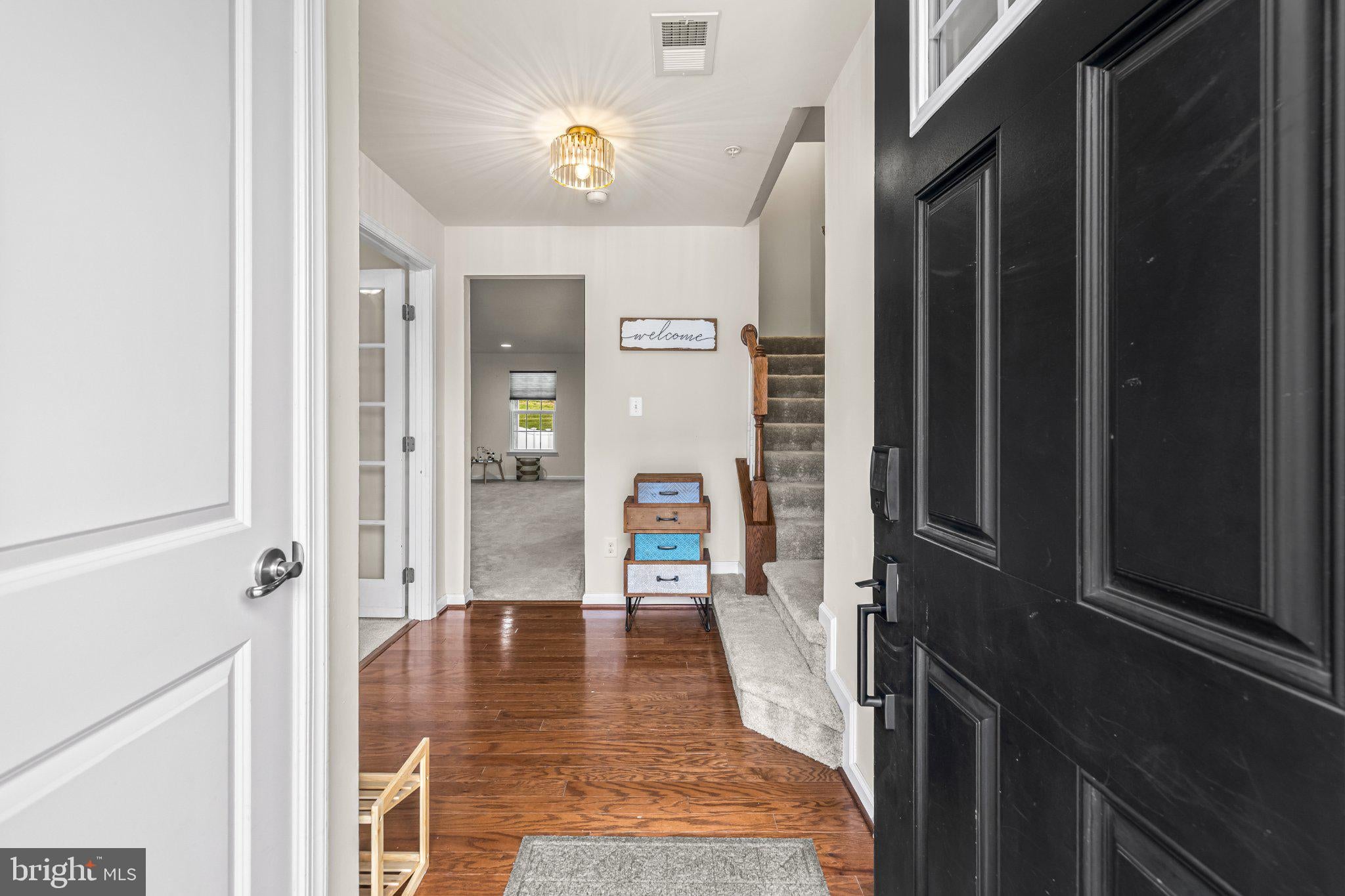 413 LAUREL OAK LANE