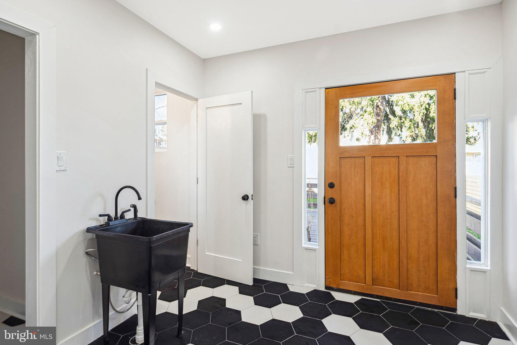 GERMANTOWN - Residential Lease