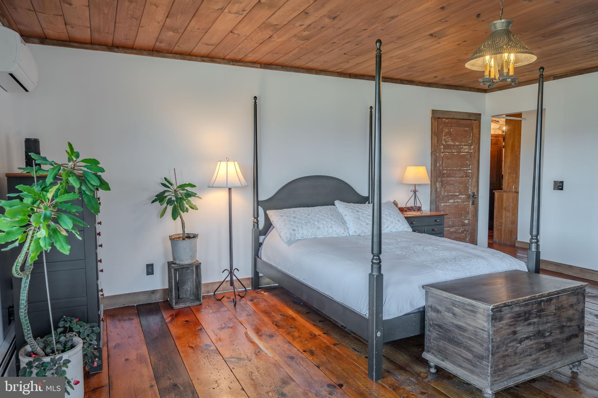 NEWPORT - Residential