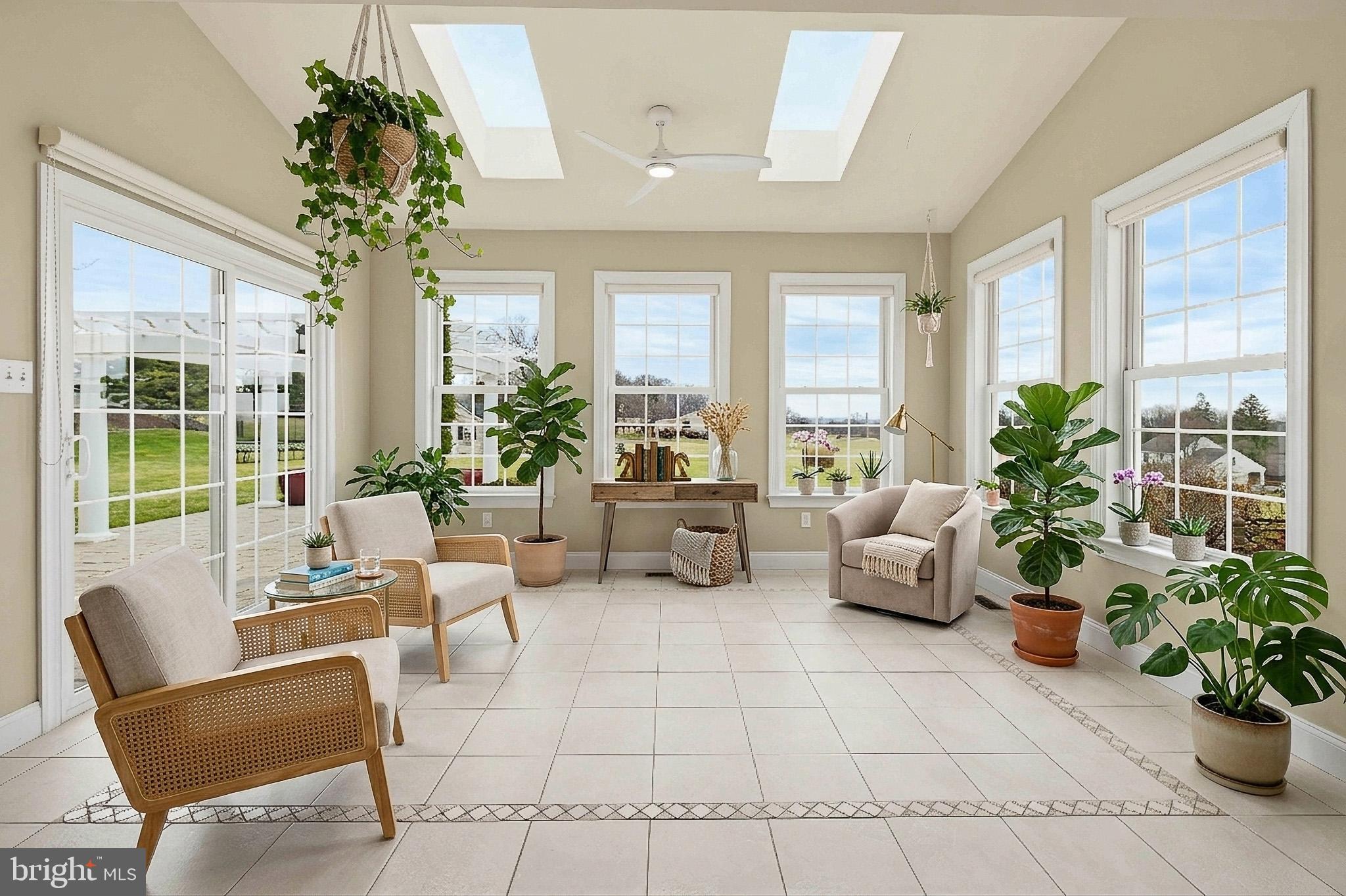 GOLDEN OAKS - Residential