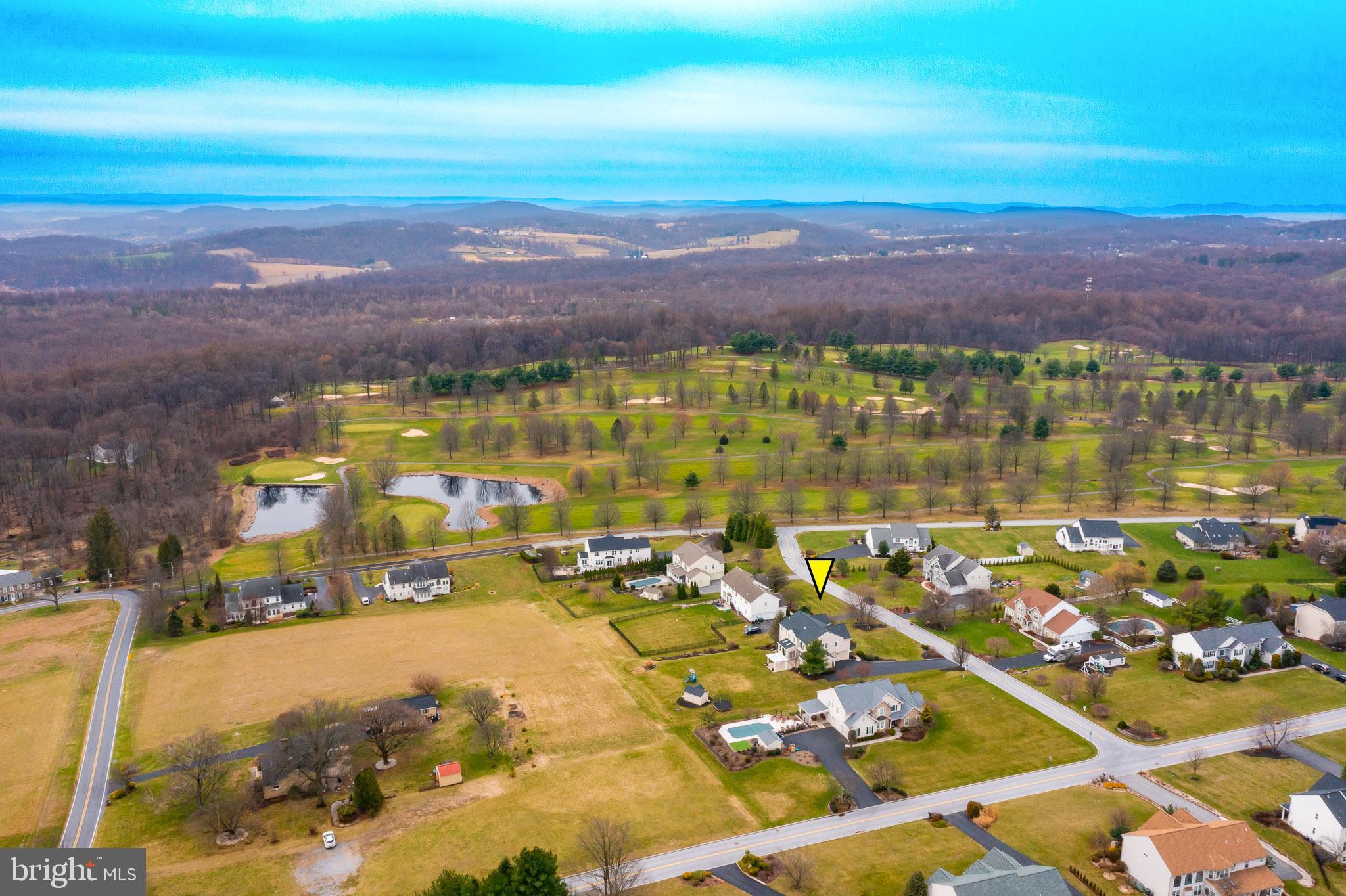 GOLDEN OAKS - Residential