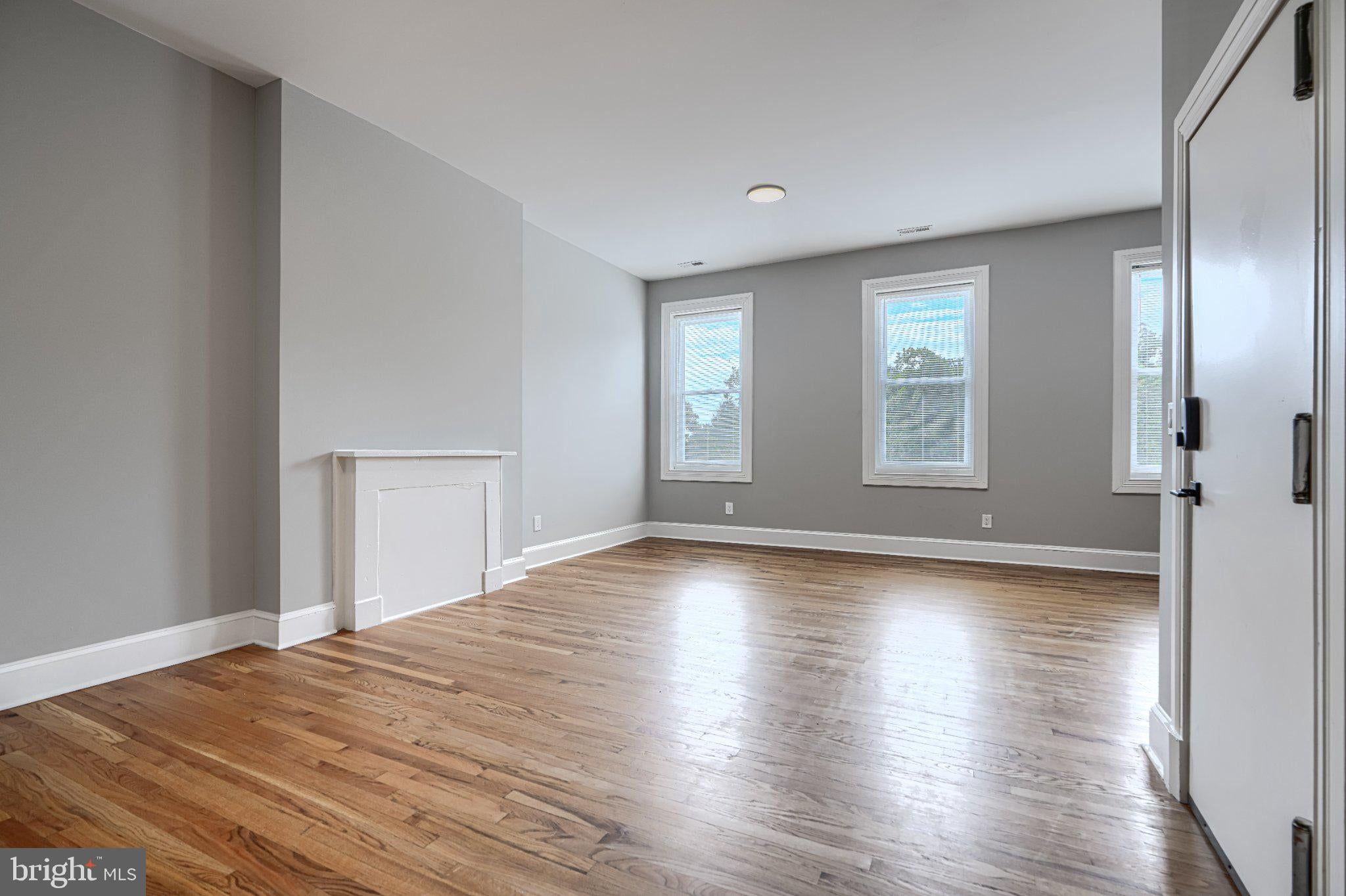 1310 W LEXINGTON STREET 3