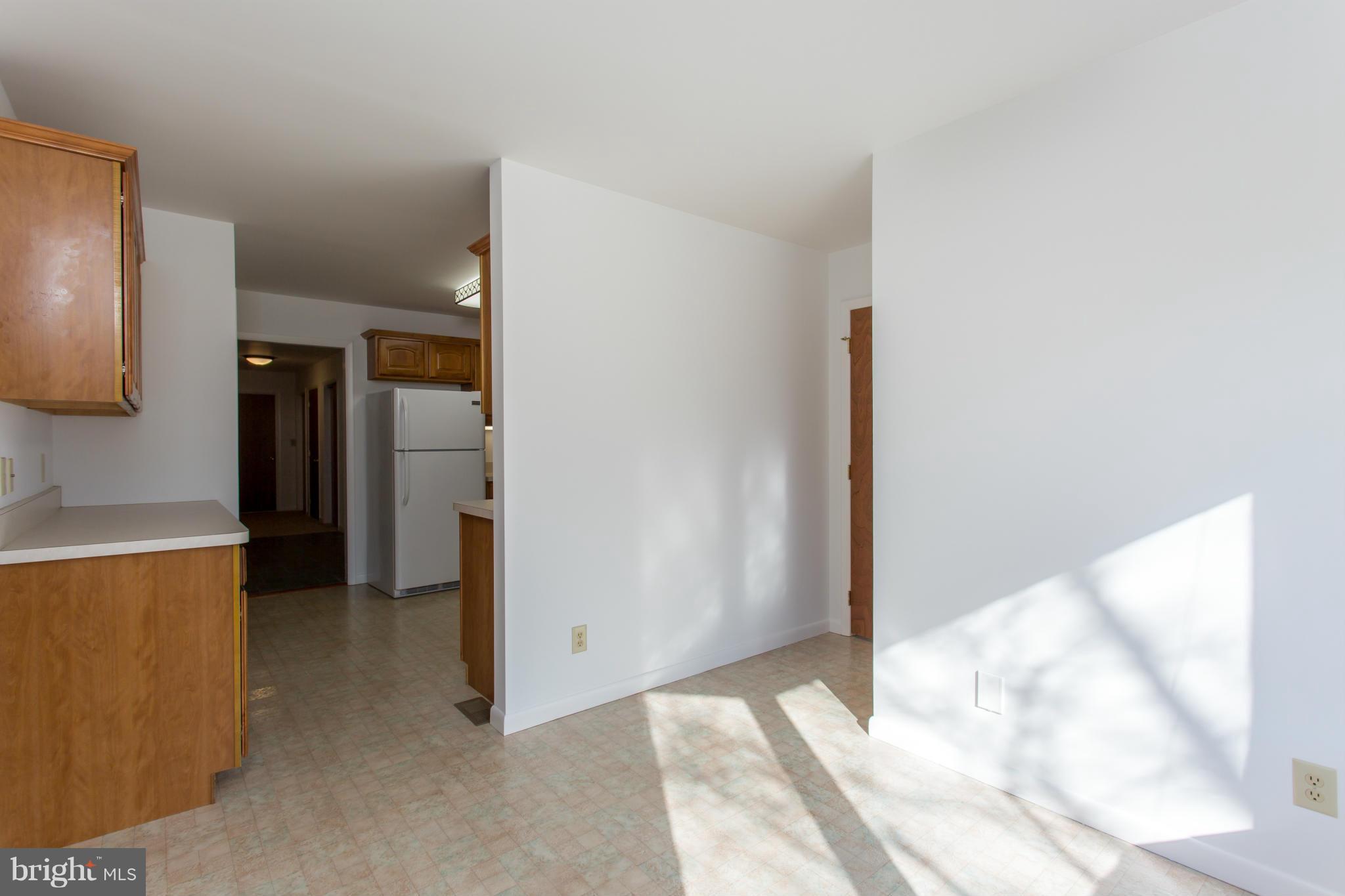 WALNUT MANOR - Residential