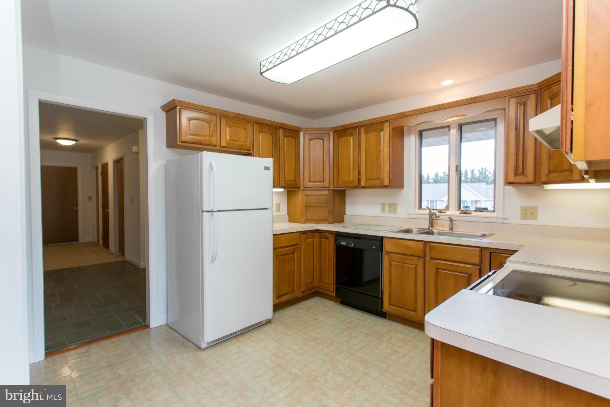 WALNUT MANOR - Residential