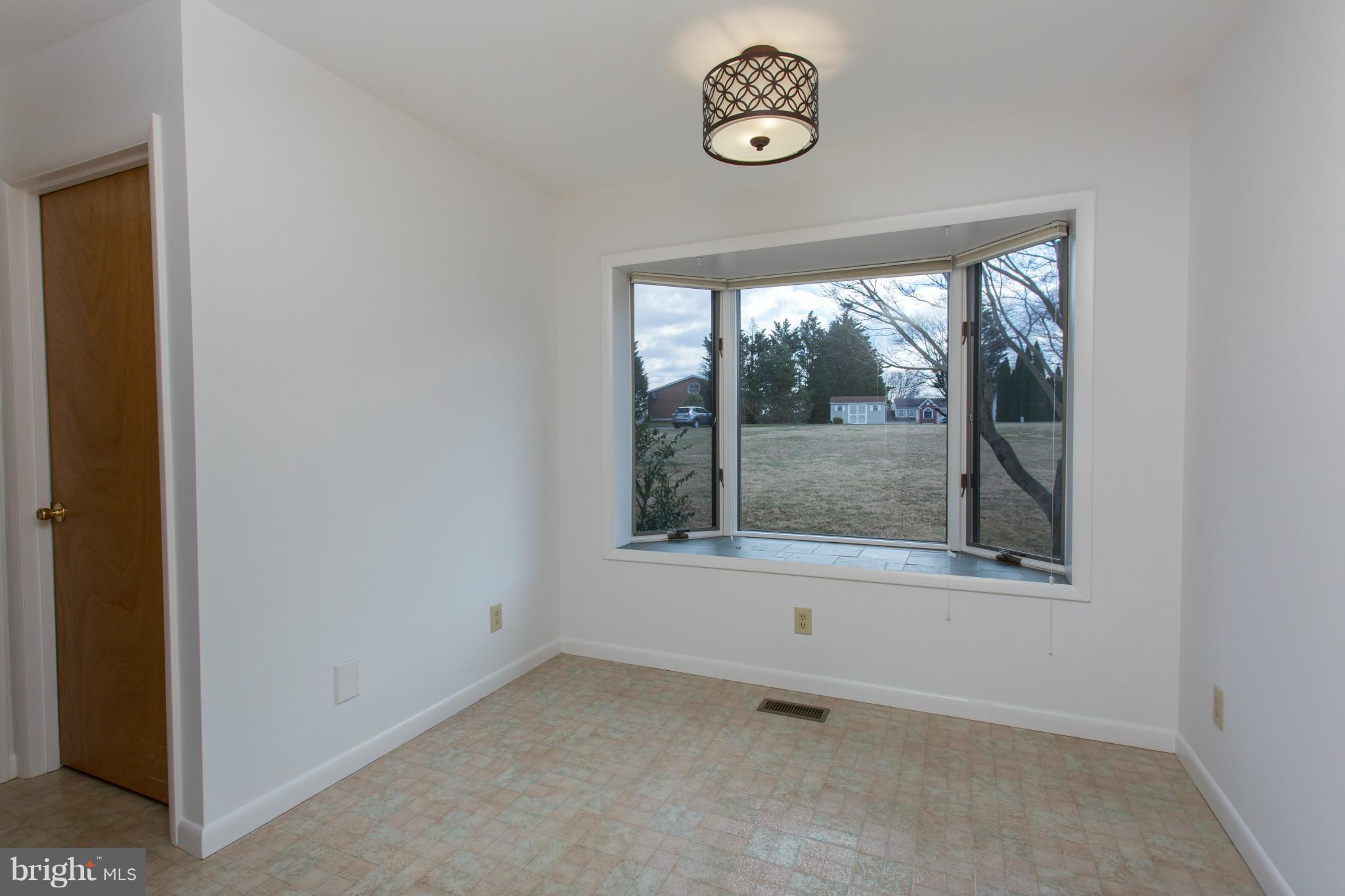 WALNUT MANOR - Residential