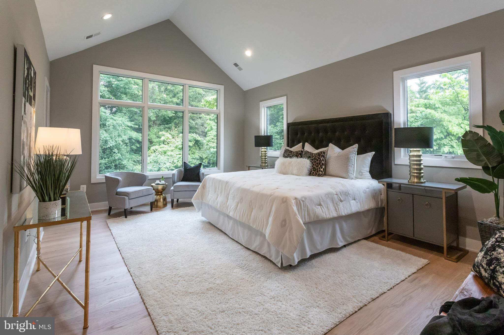 ROCK SPRING - Residential