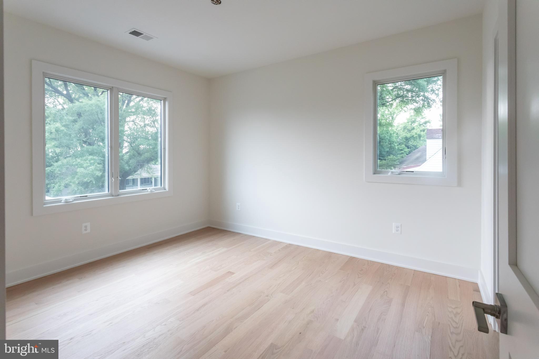 ROCK SPRING - Residential