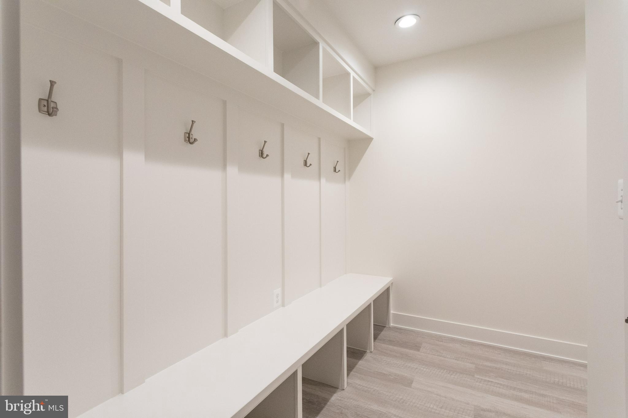 ROCK SPRING - Residential