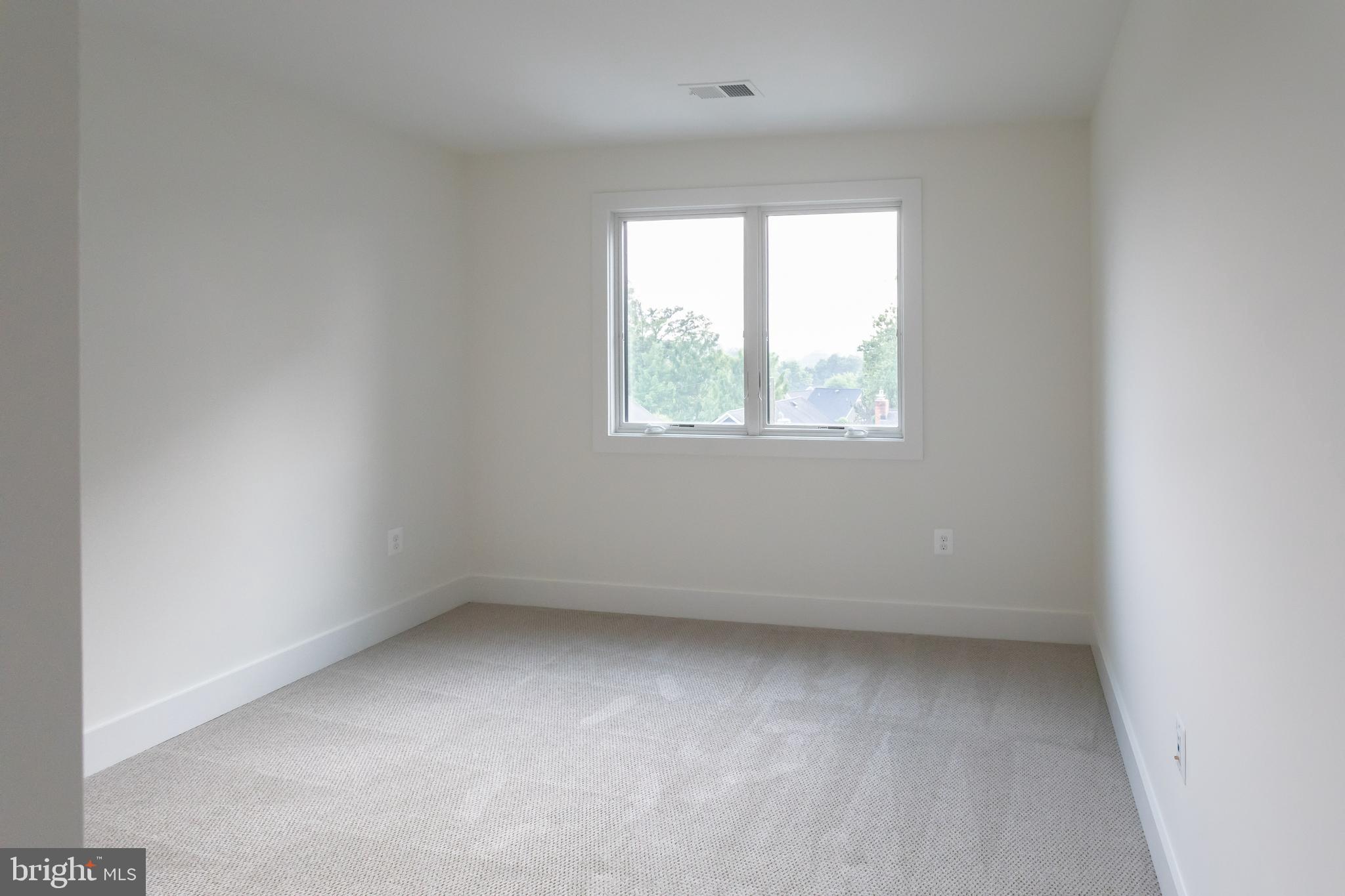 ROCK SPRING - Residential