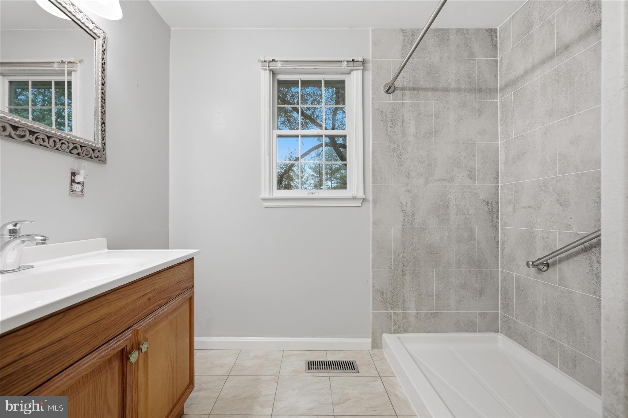 OPEQUON ESTATES - Residential